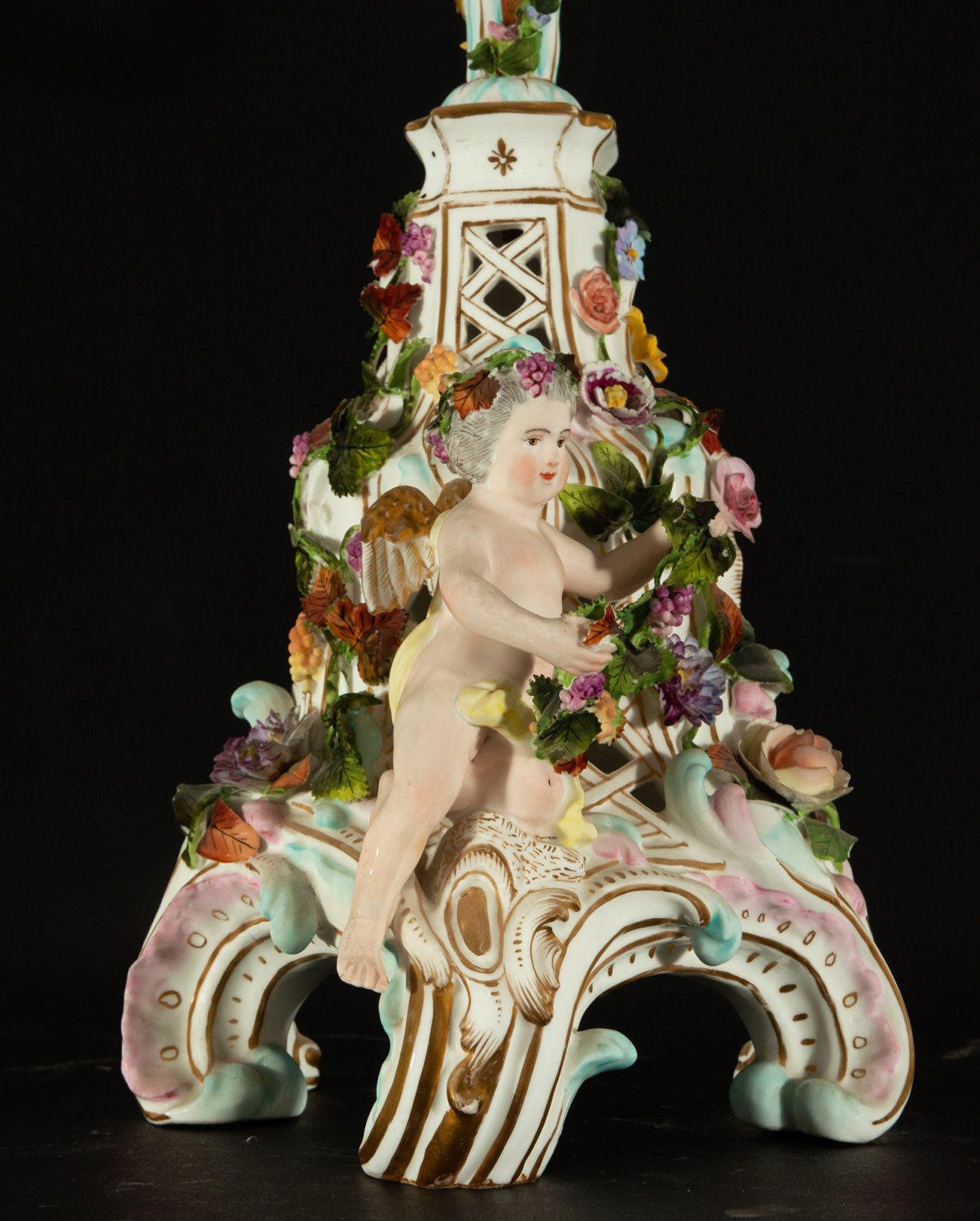 Clock trim and Candelabra in Meissen porcelain with Cherub motifs, 19th century - Image 13 of 16