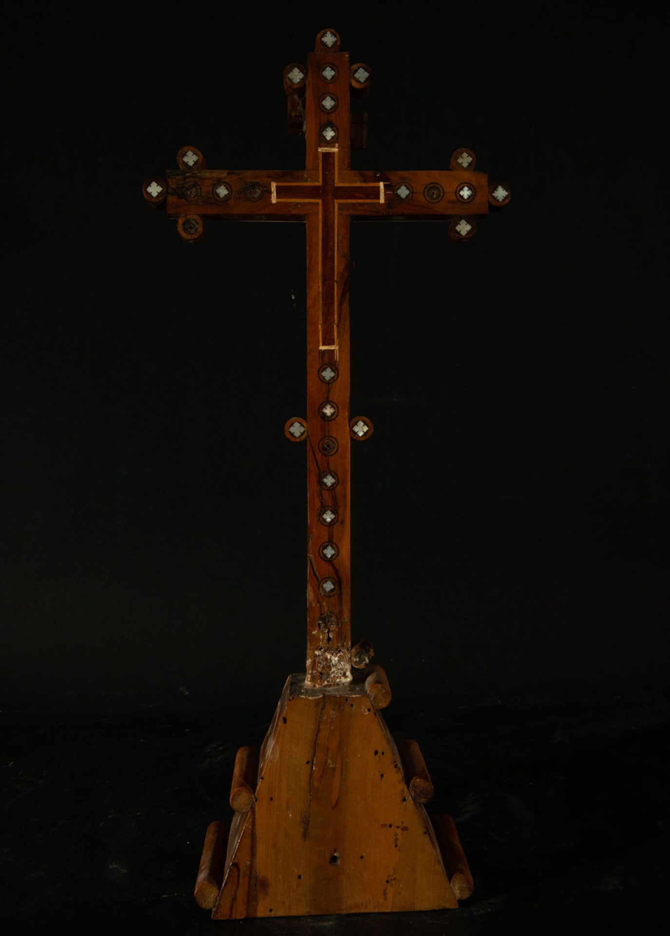 Jerusalem Cross in Rosewood and Mother of Pearl Inlays, 19th Century - Image 6 of 6