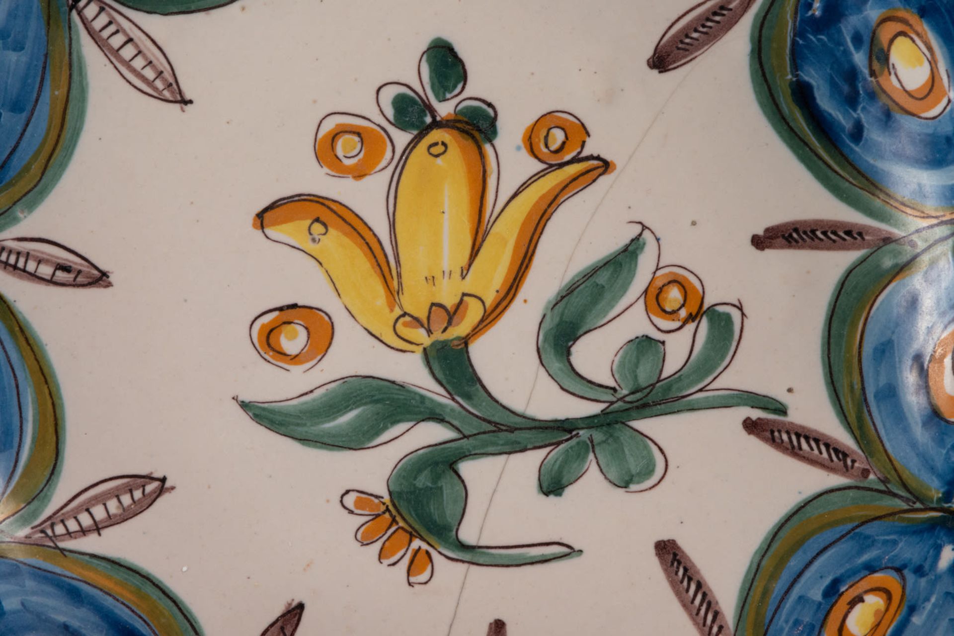 Ceramic plate from Manises, 19th century - Image 2 of 3