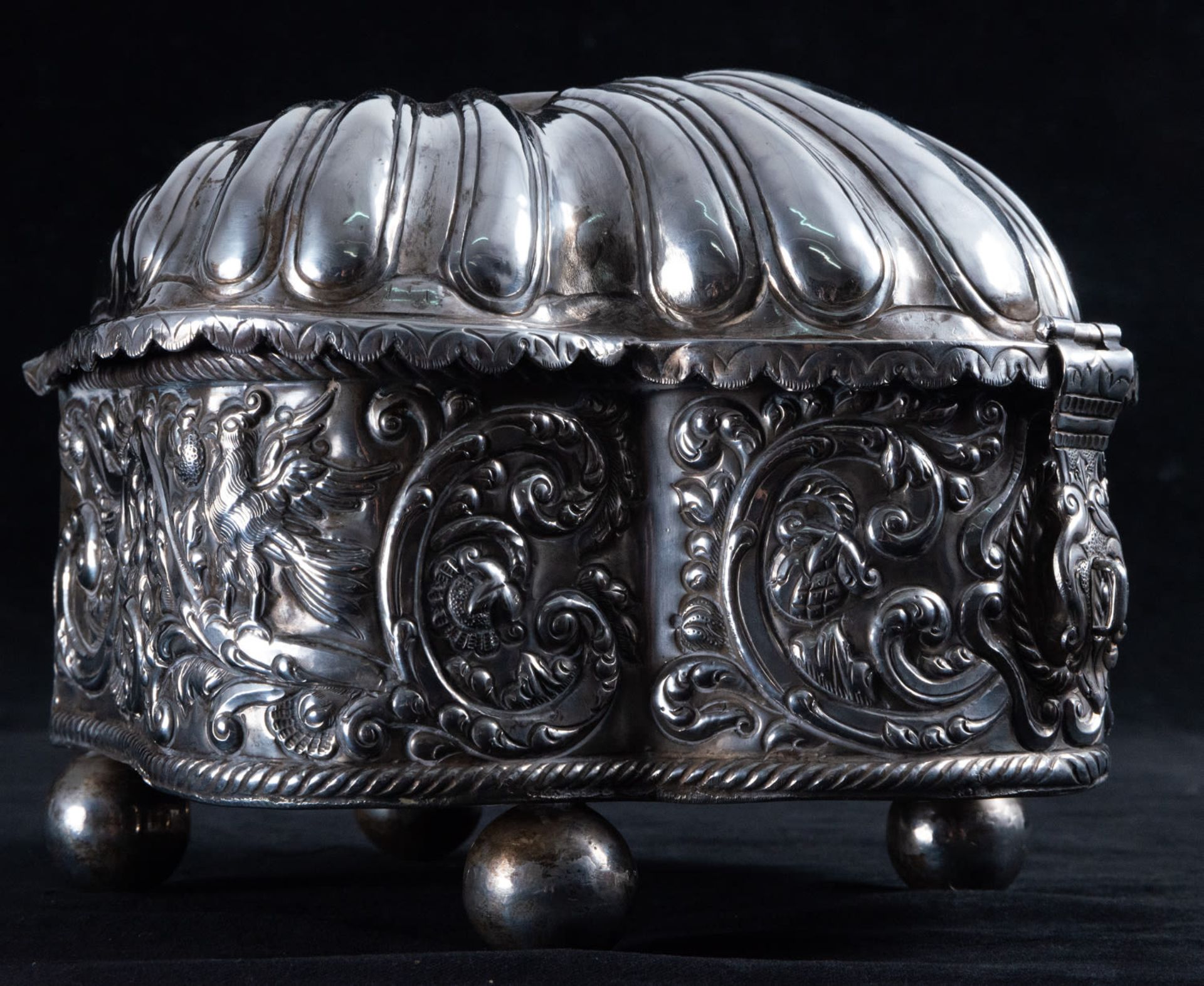 Exceptional Coquera in silver, colonial work, Cuzco, Peru, 18th century - Image 5 of 8