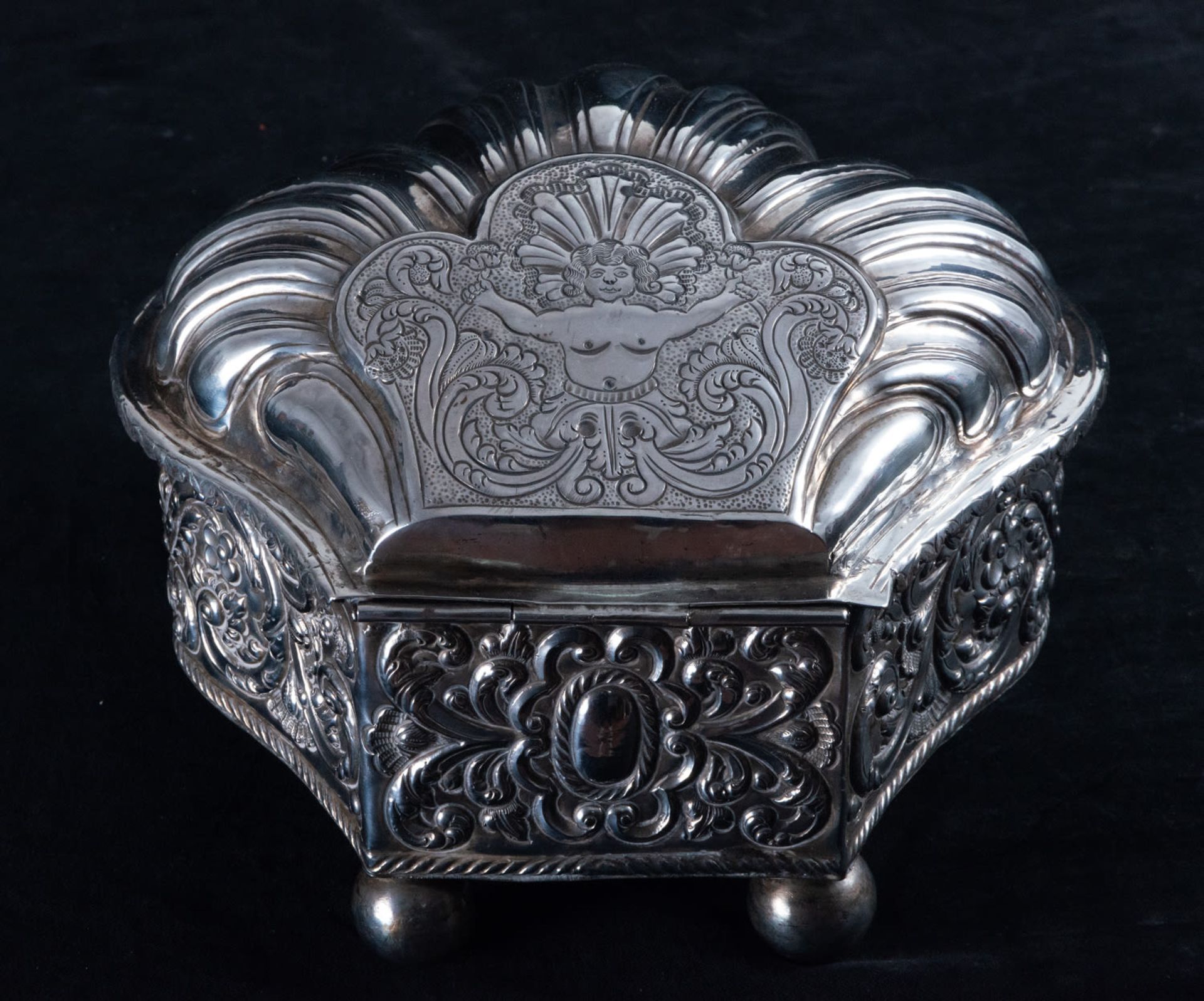 Exceptional Coquera in silver, colonial work, Cuzco, Peru, 18th century - Image 7 of 8