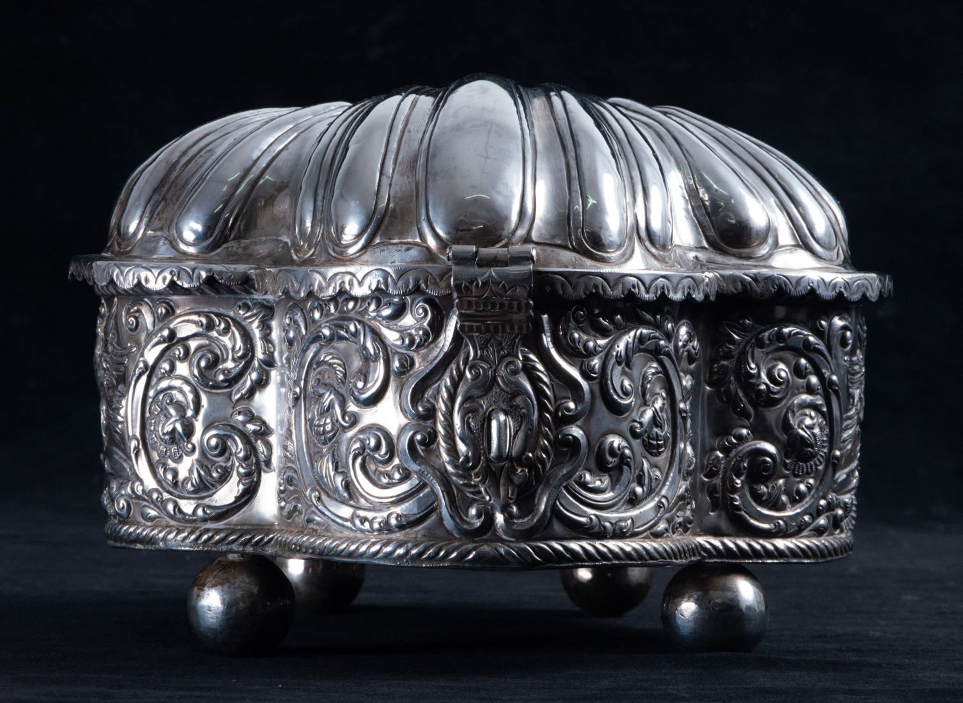 Exceptional Coquera in silver, colonial work, Cuzco, Peru, 18th century
