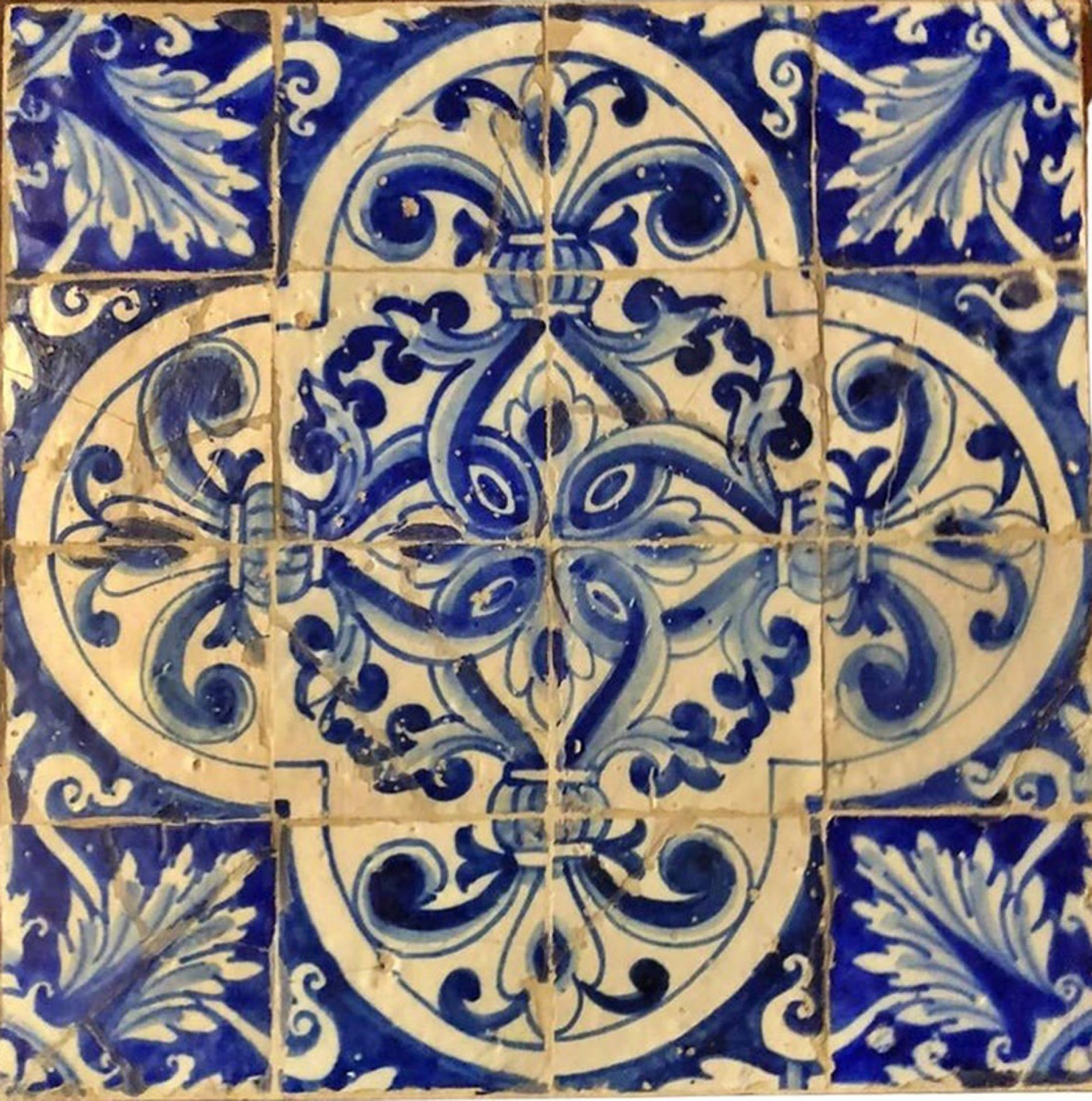 Panel of Portuguese Azulejos from the 17th century - Image 2 of 5
