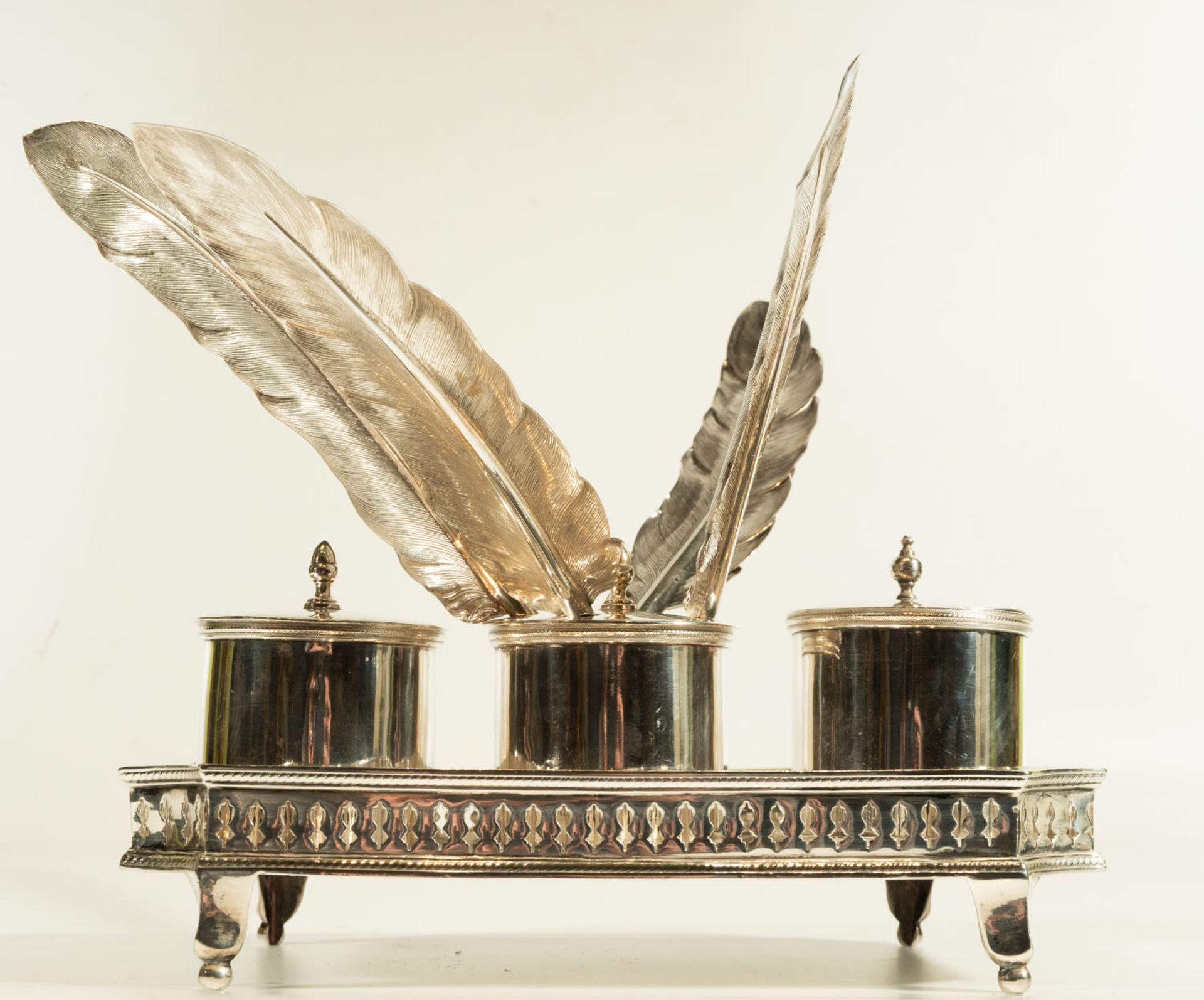 Writing Set with Silver Feathers, XIX century contrasts of Law on the base