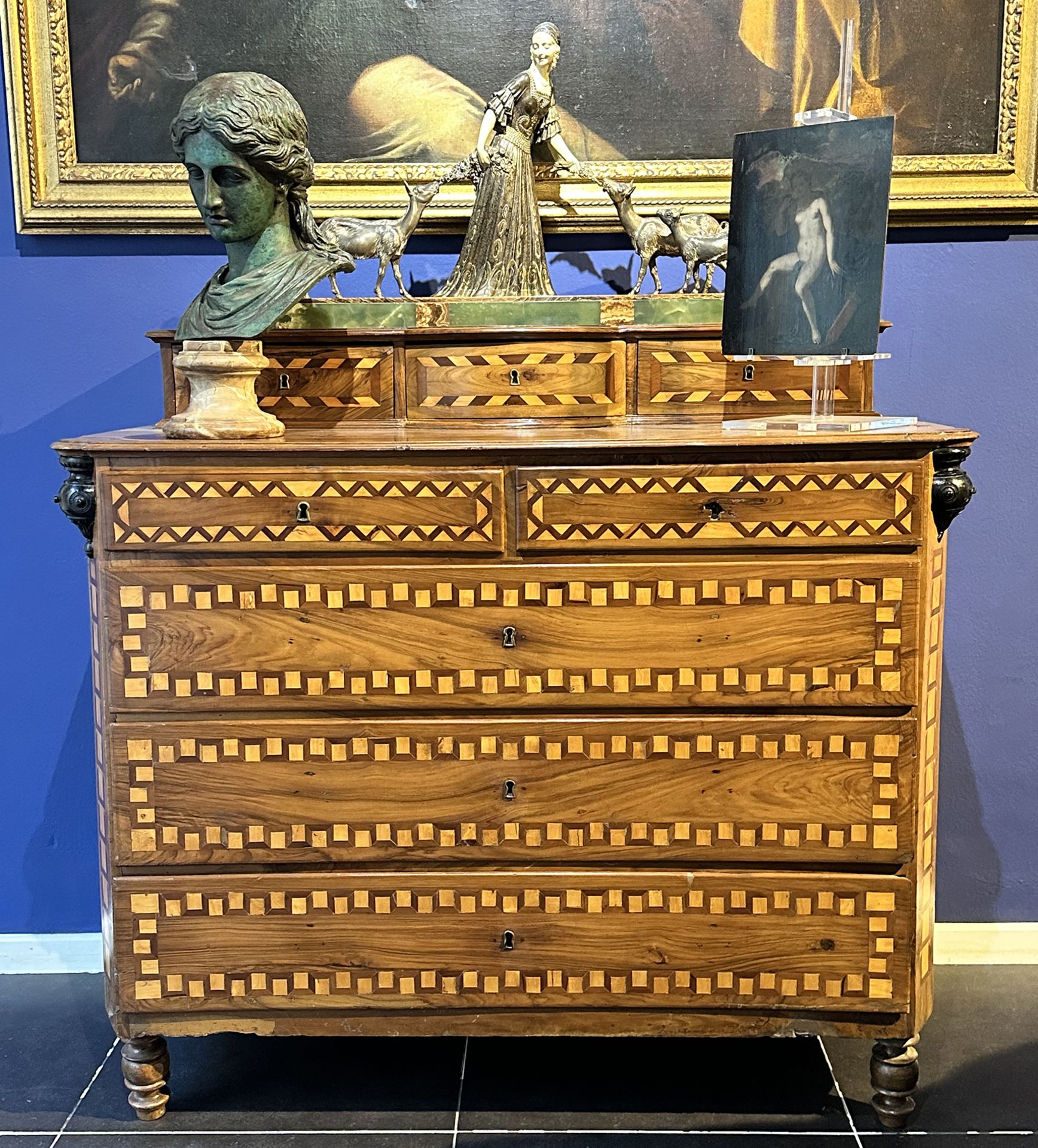 Provencal chest of drawers in olive and fruit marquetry, early 19th century