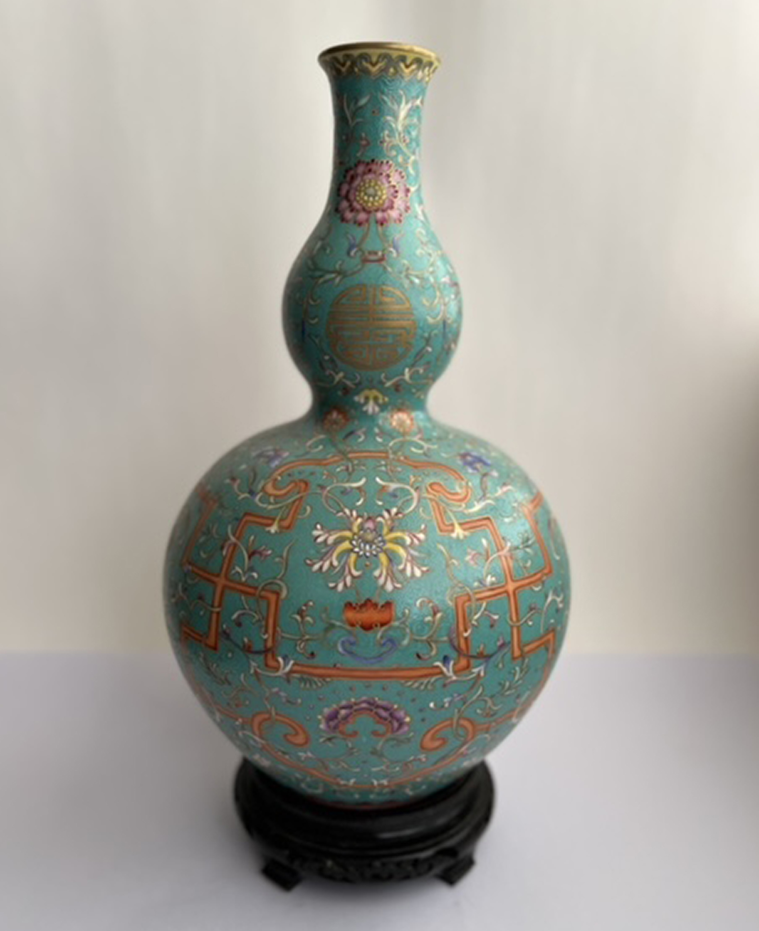 Blue famille rose vase, Qianlong mark on the base, 20th century