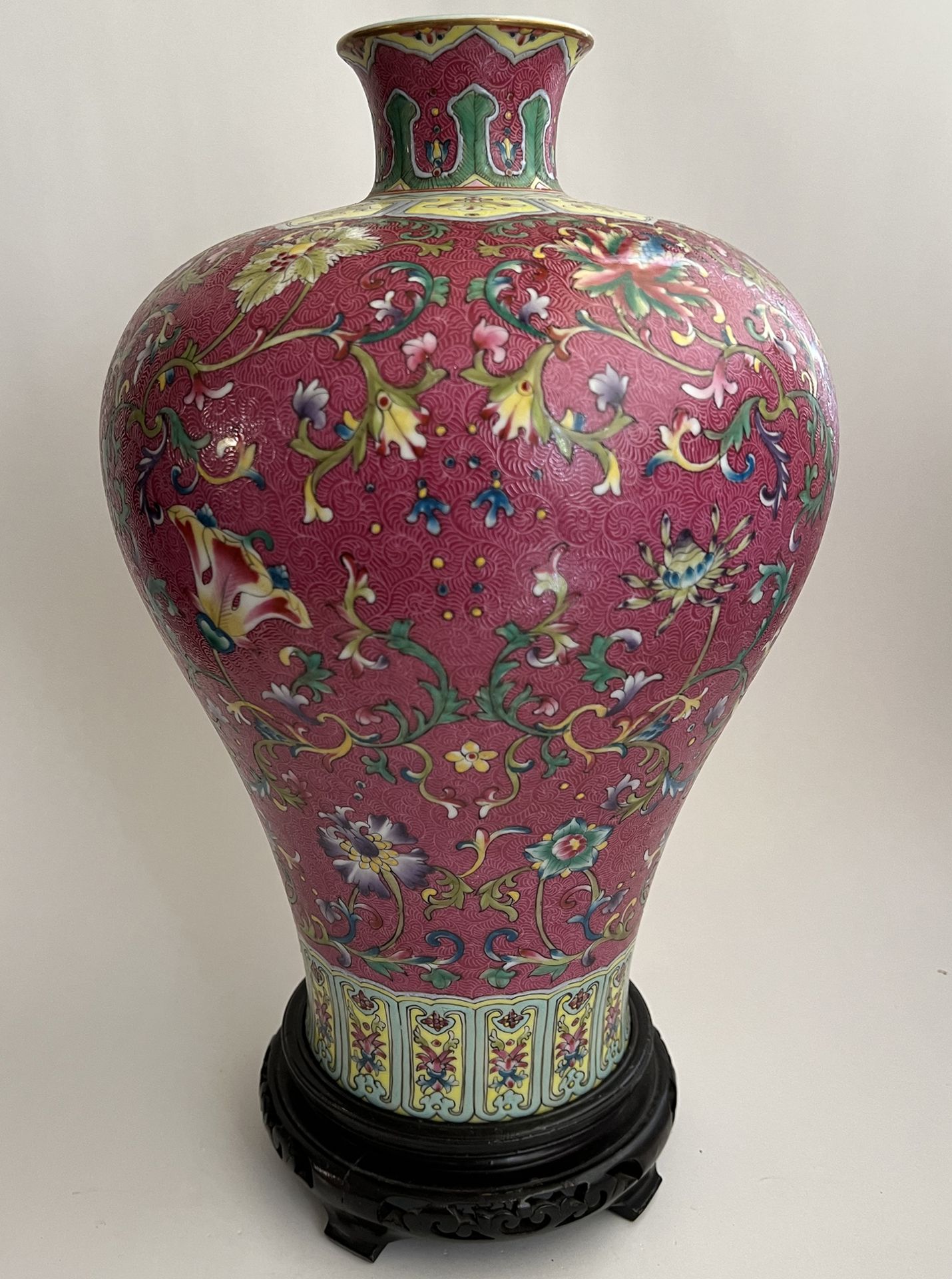 Chinese Famille Rose Vase, Republic period, Qianlong mark on base