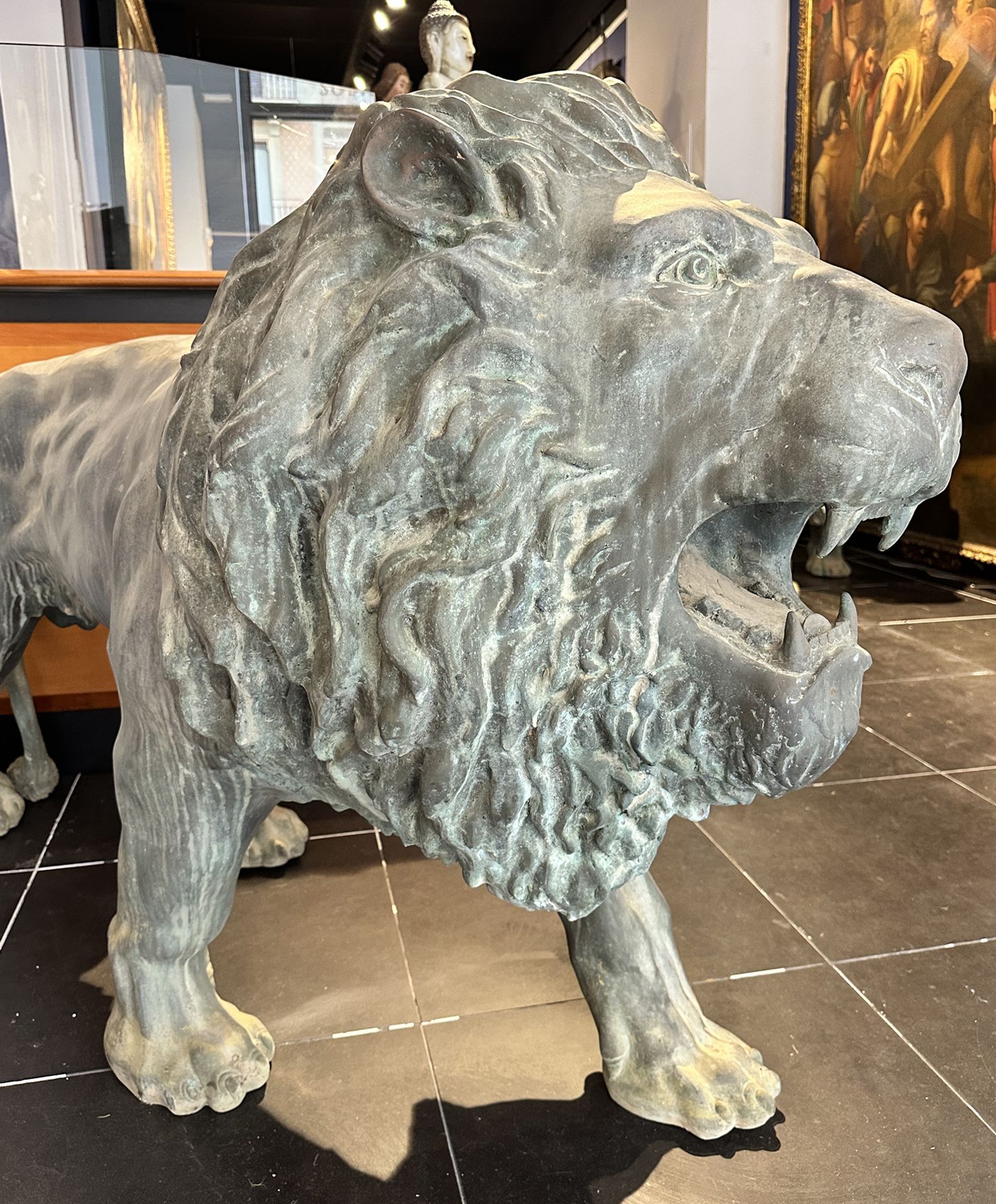 Important Large Pair of Life-Size African Lions, in Bronze, Neapolitan casting, 20th century - Image 4 of 9