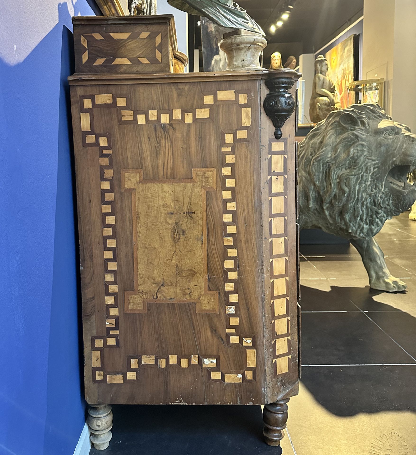 Provencal chest of drawers in olive and fruit marquetry, early 19th century - Image 3 of 3