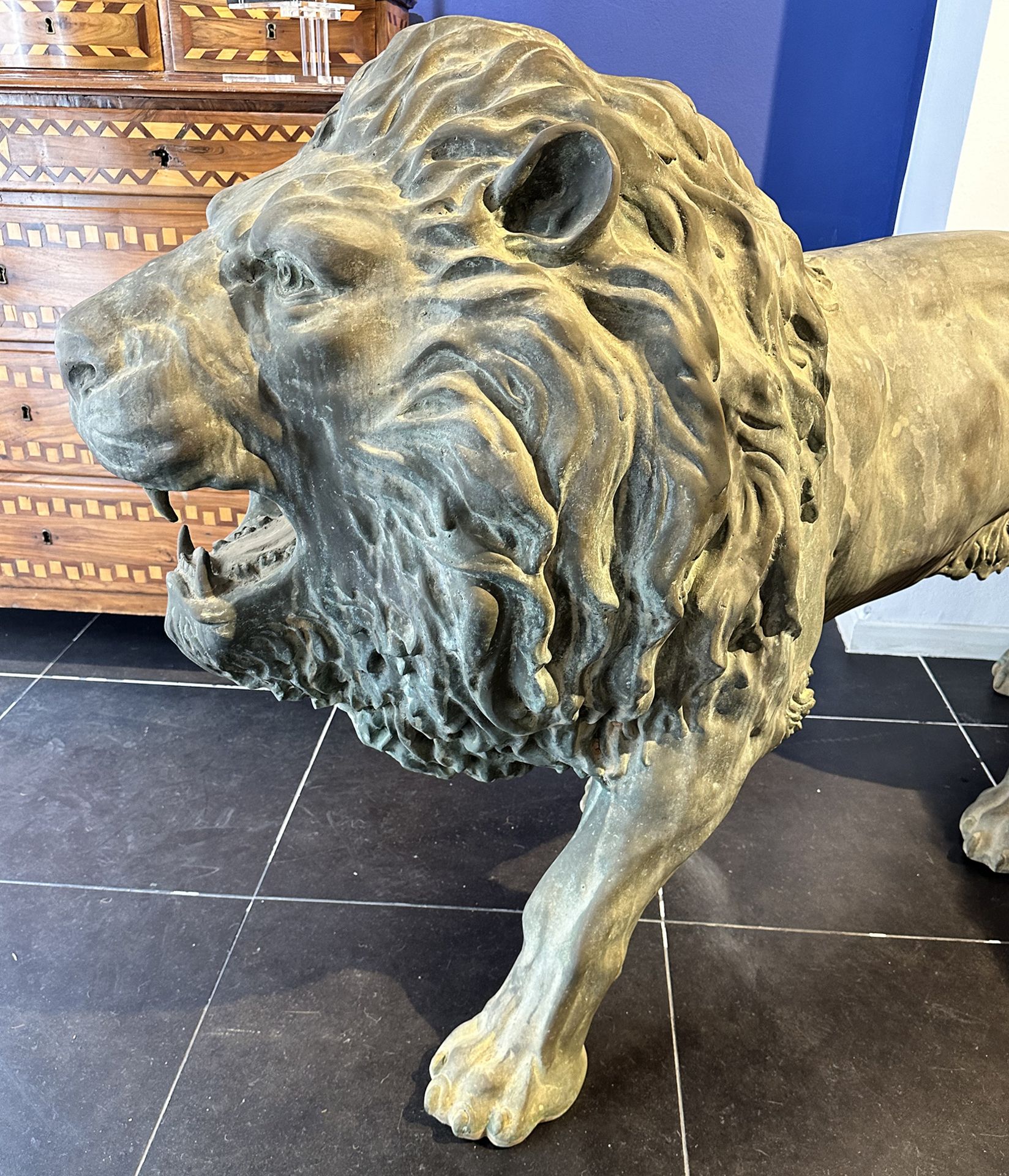 Important Large Pair of Life-Size African Lions, in Bronze, Neapolitan casting, 20th century - Image 7 of 9