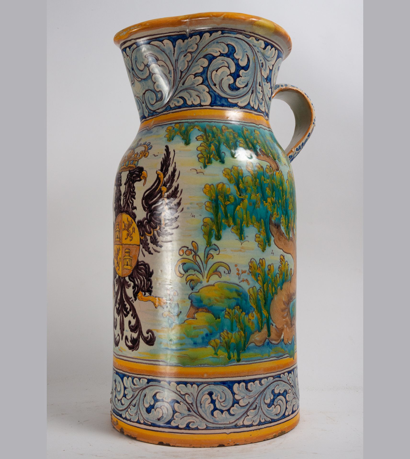 Pair of Talavera umbrella stands with heraldic shields, XIX - XX century, Niveiro series - Image 9 of 12