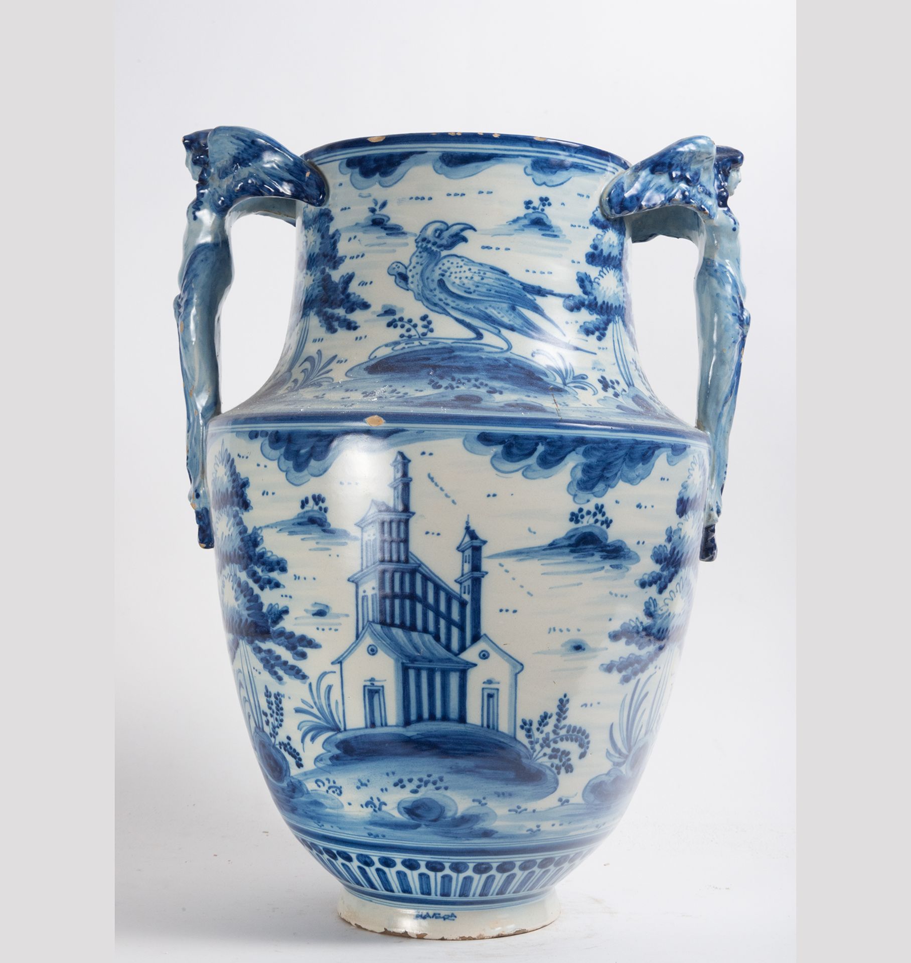 Large Talavera Vase with Caryatid handles, early 20th century - Image 4 of 5