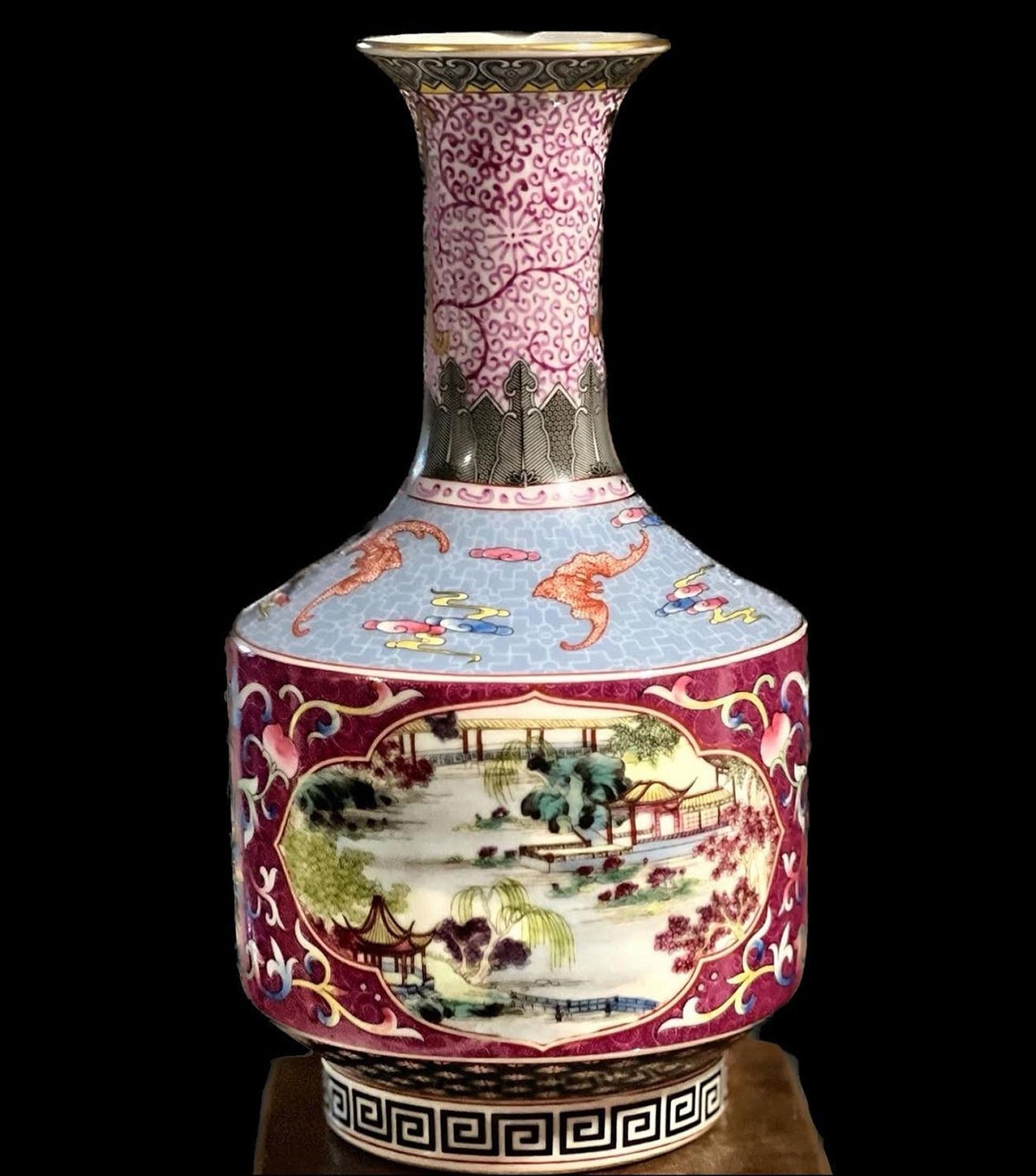 Vessel in Famille Rose enamels, Qianlong mark, 20th century