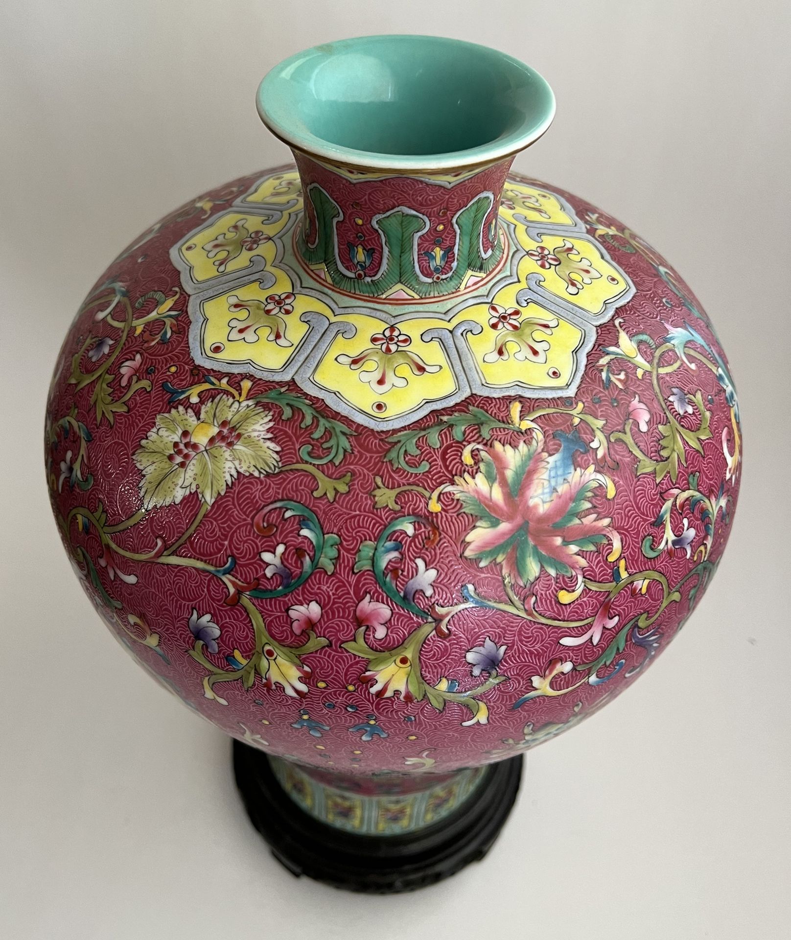 Chinese Famille Rose Vase, Republic period, Qianlong mark on base - Image 2 of 3