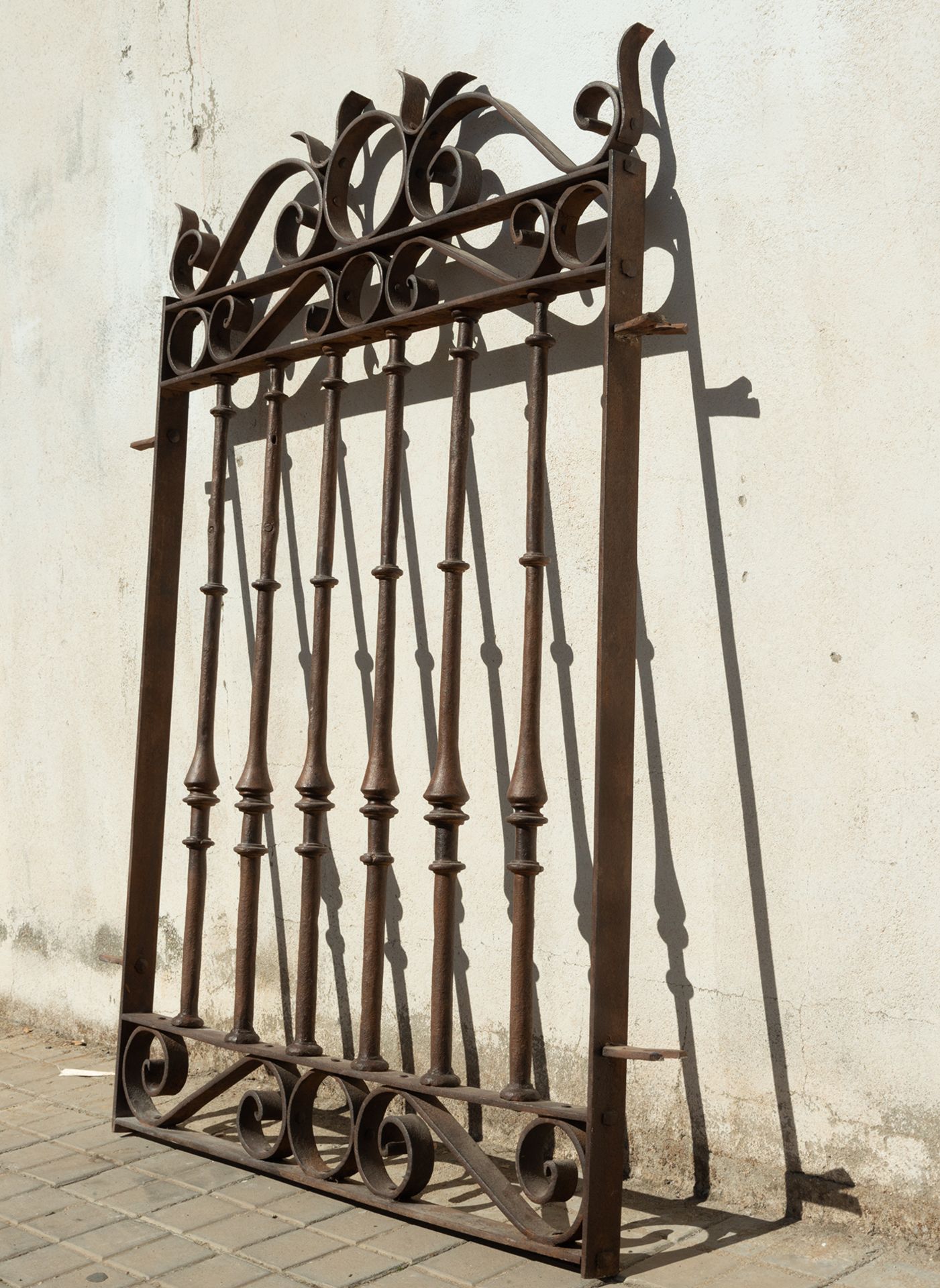 Wrought iron grill for window, 19th century - Image 2 of 4