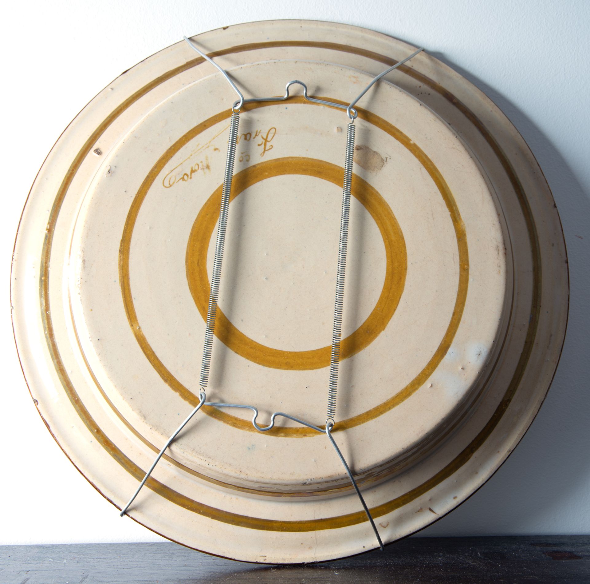 Ceramic Plate from Manises with Heraldic Shield, 20th century - Image 2 of 2