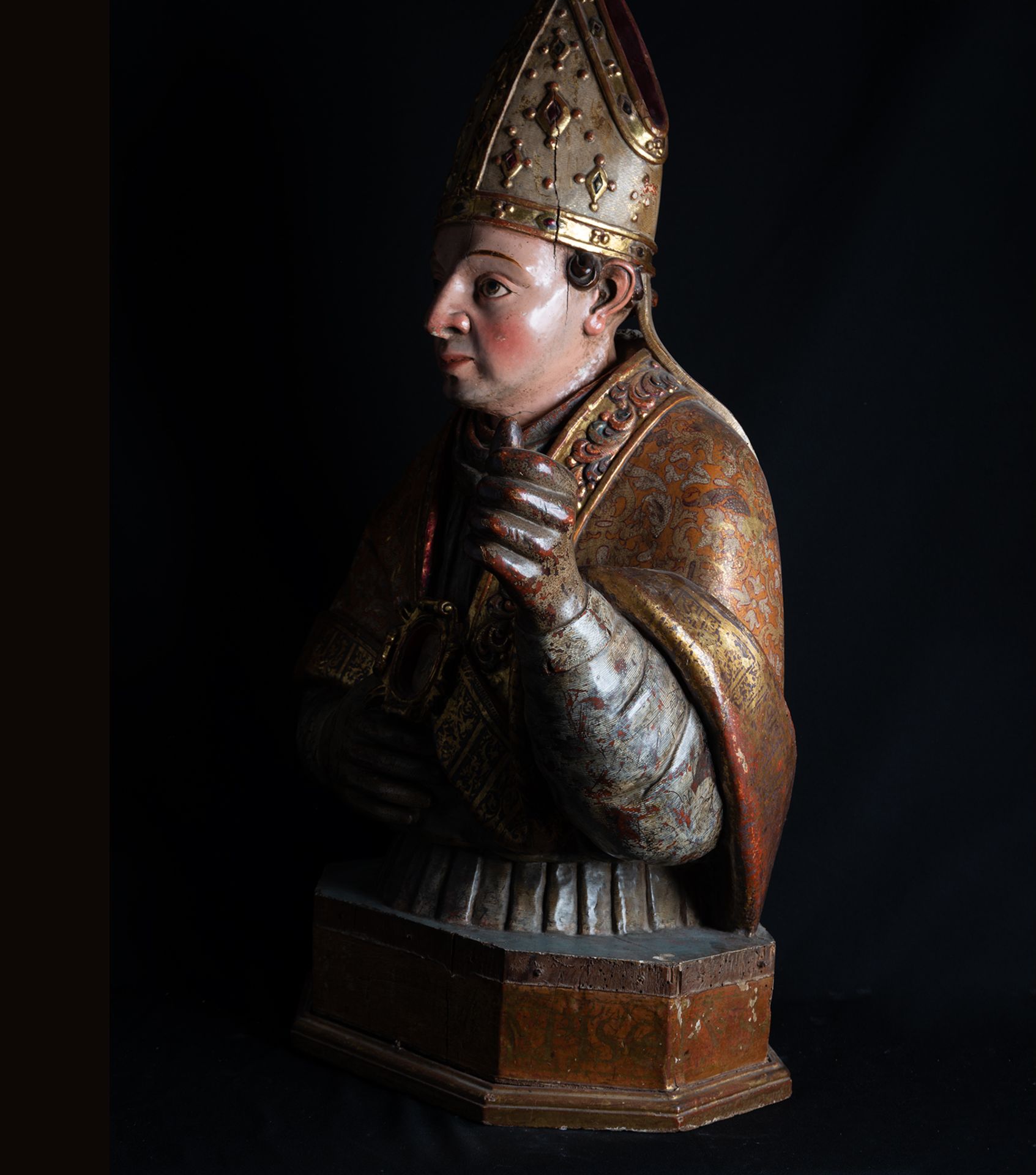 Very Important Life Size Reliquary Bust of Bishop, Spanish Renaissance school of the 16th century - Image 8 of 9