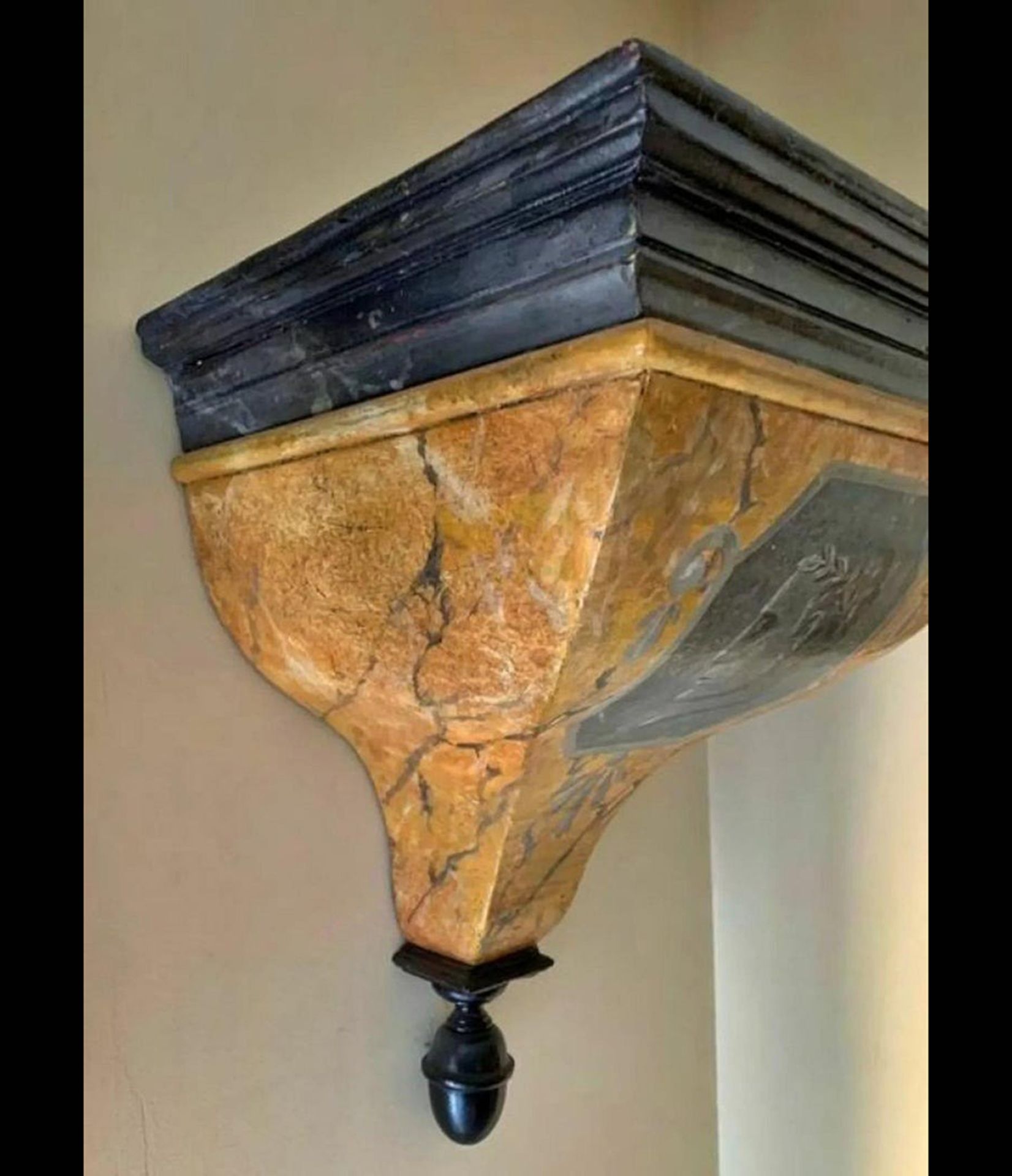 Elegant Neoclassical style Italian wall sconce with Julius Caesar half-length portrait, 19th C - Image 5 of 6