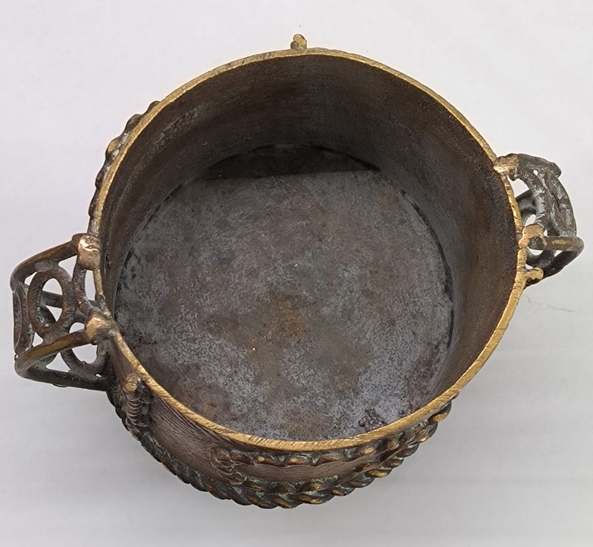 African bronze pot, Guinea Bissau, 20th century - Image 3 of 4