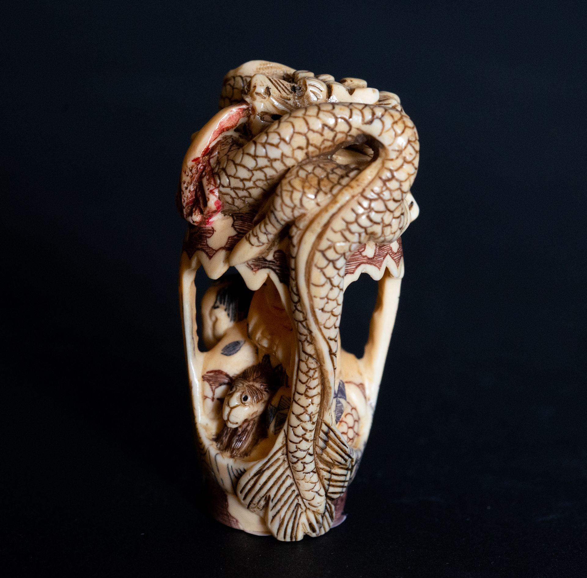 Family Netsuke and Mammoth Ivory Snake, 20th century - Image 2 of 5