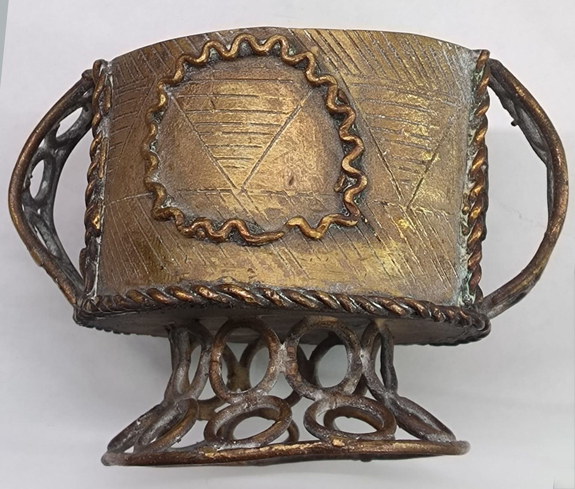 African bronze pot, Guinea Bissau, 20th century - Image 4 of 4