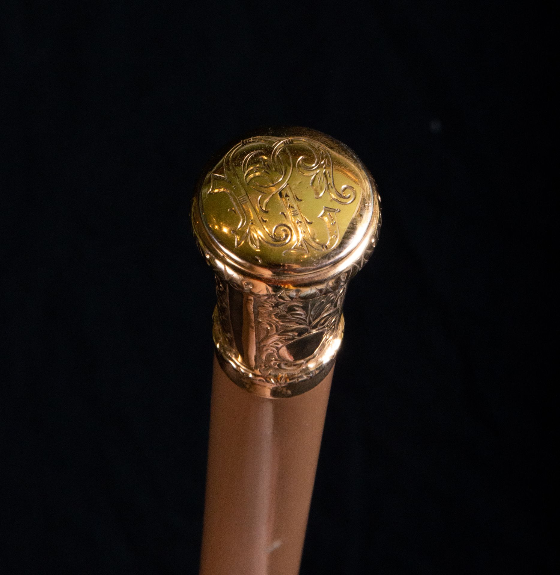 Officer's cane with gold handle with engraved initials, 19th century - Image 3 of 4