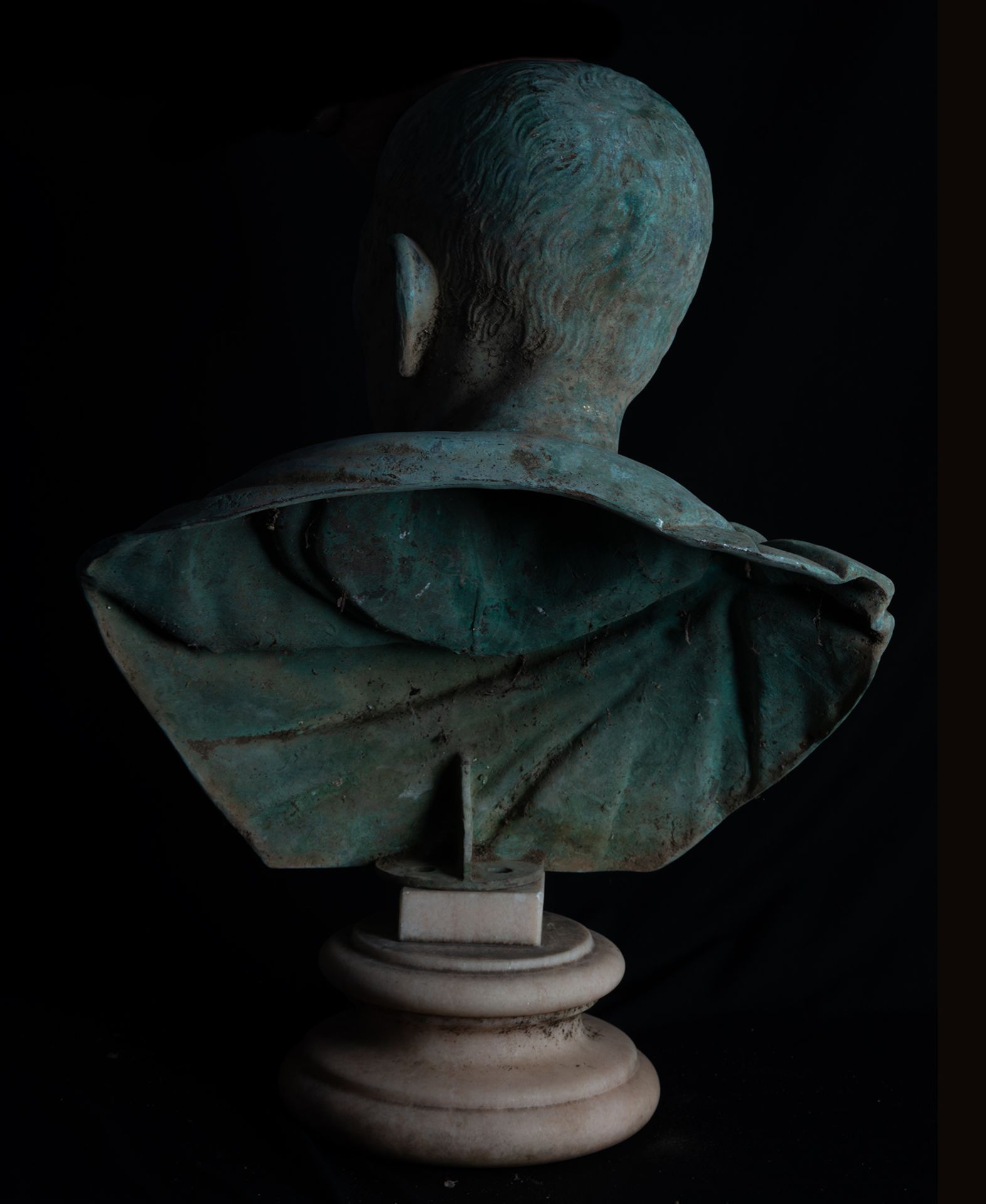 Life-size Garden Grand Tour bust in bronze representing a Roman Senator, Neapolitan work of the 19th - Image 5 of 5