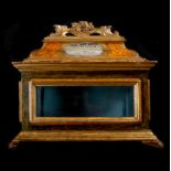Important Baroque Display for Reliquary in gilded and polychrome wood, Italy or Spain, second half o