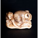 Netsuke of a pair of mice in Mammoth ivory, 20th century
