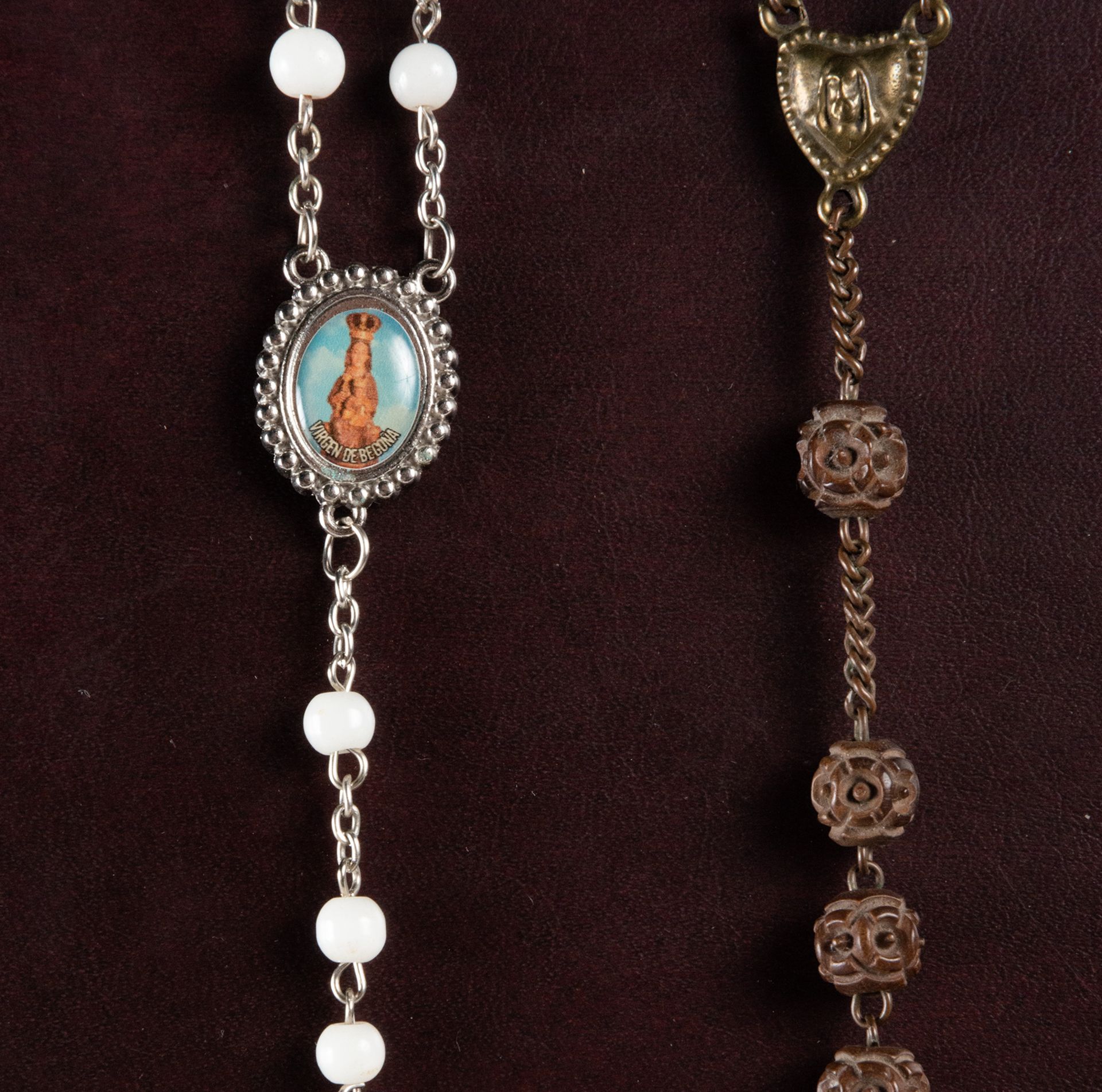 Lot of 3 Rosaries, XIX - XX centuries - Image 3 of 3