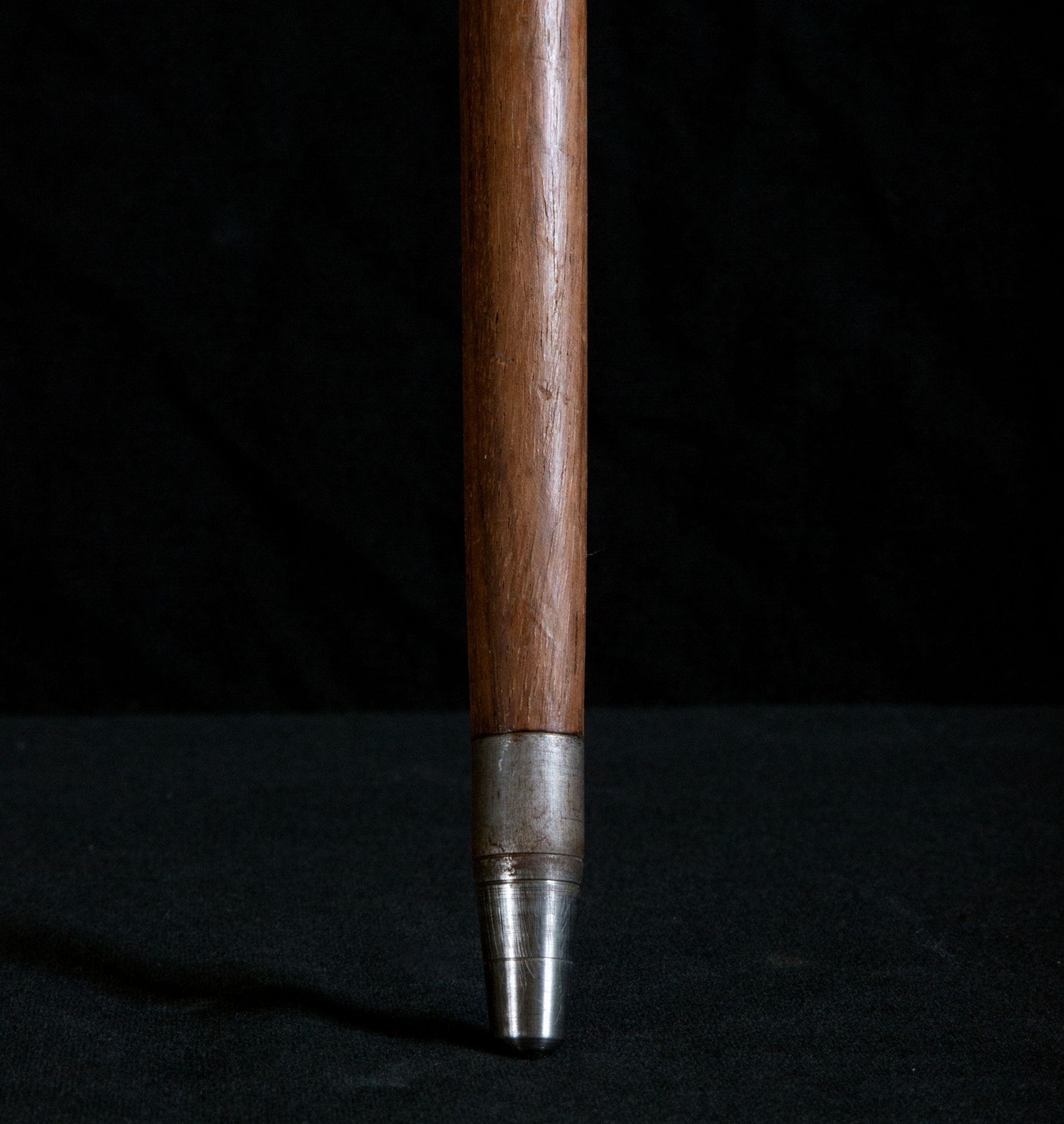 Colonial Jamaican walking stick with monkey handle and heraldic shield, 19th century - Image 4 of 4