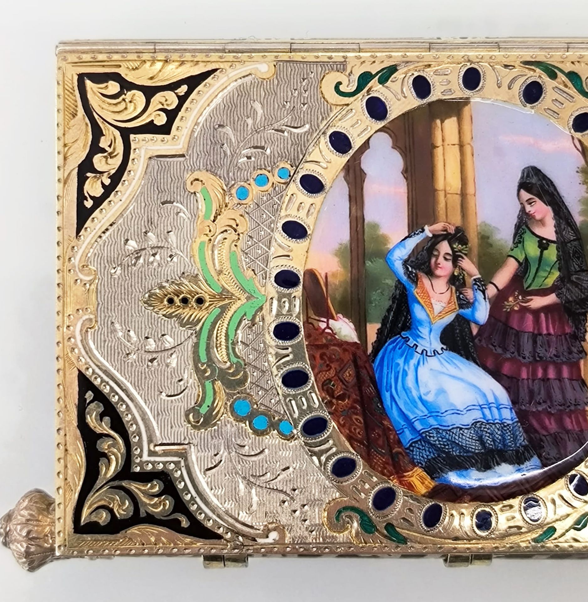 Etui Voyage in silver with a double-sided gallant scene and gold guilloché enamel, 19th century - Image 6 of 7