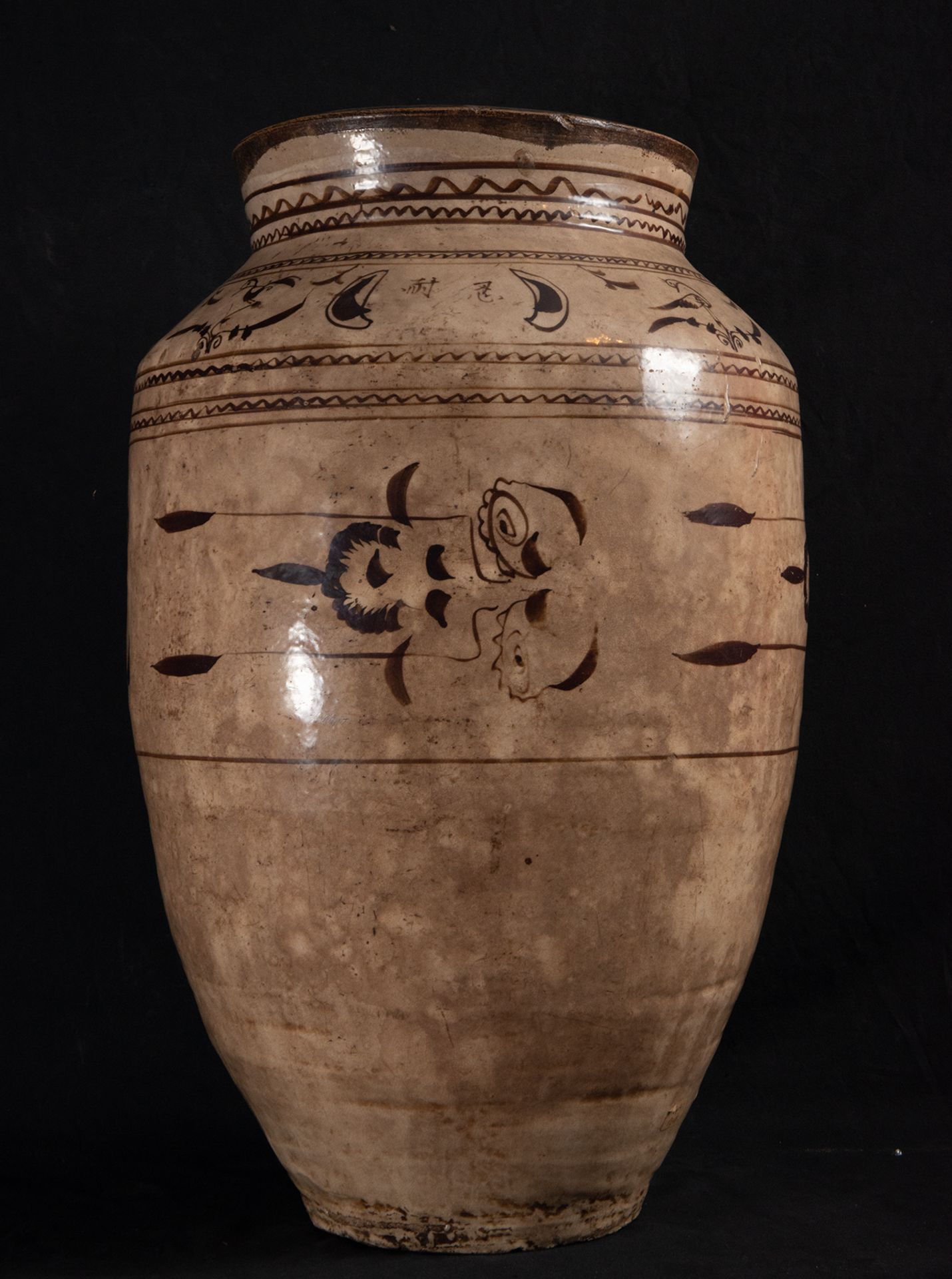 Important Chinese Yuan Vase in Glazed Ceramic (1279 to 1368 AD)