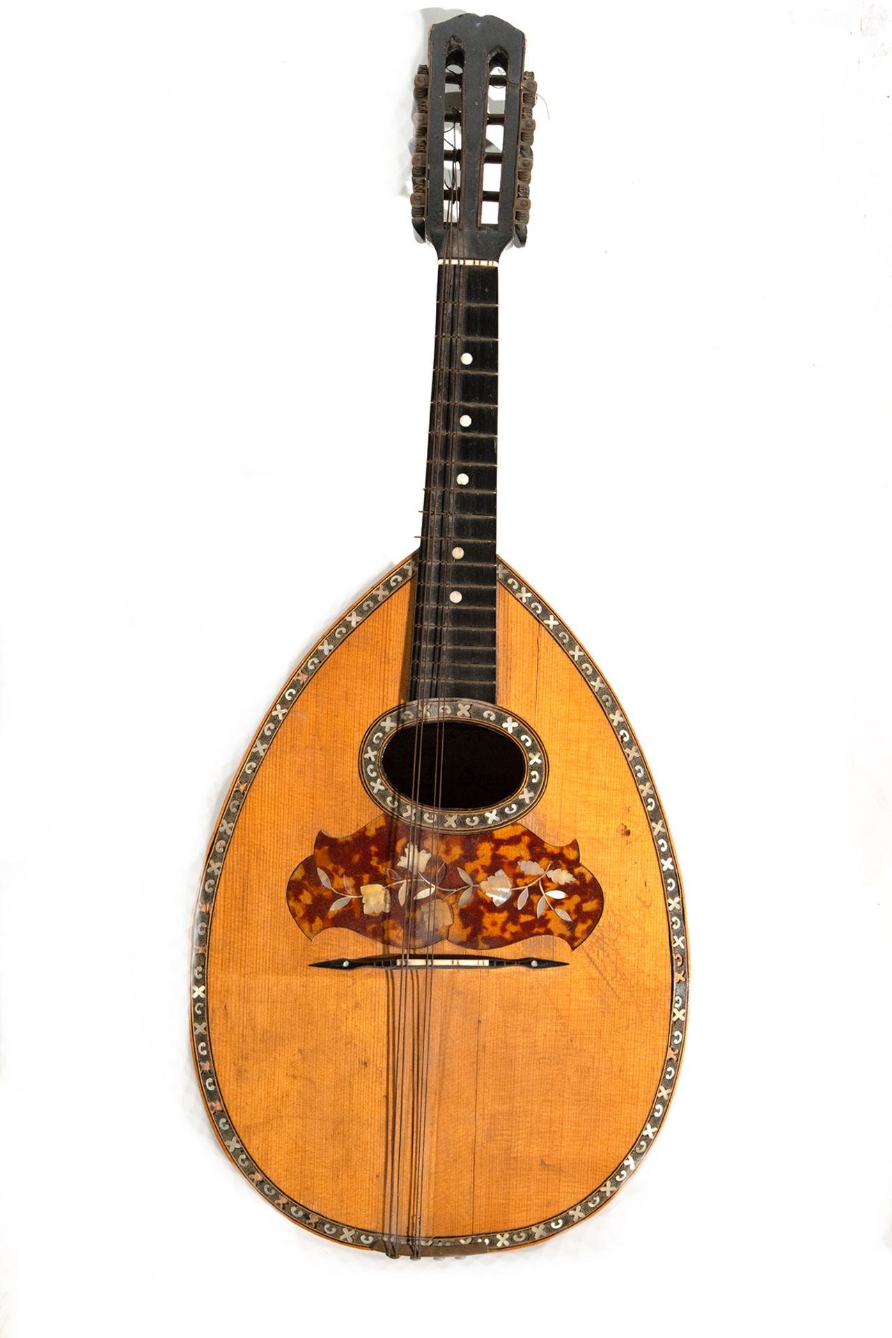 Lute in marquetry of fruit and mother-of-pearl, XIX - XX century