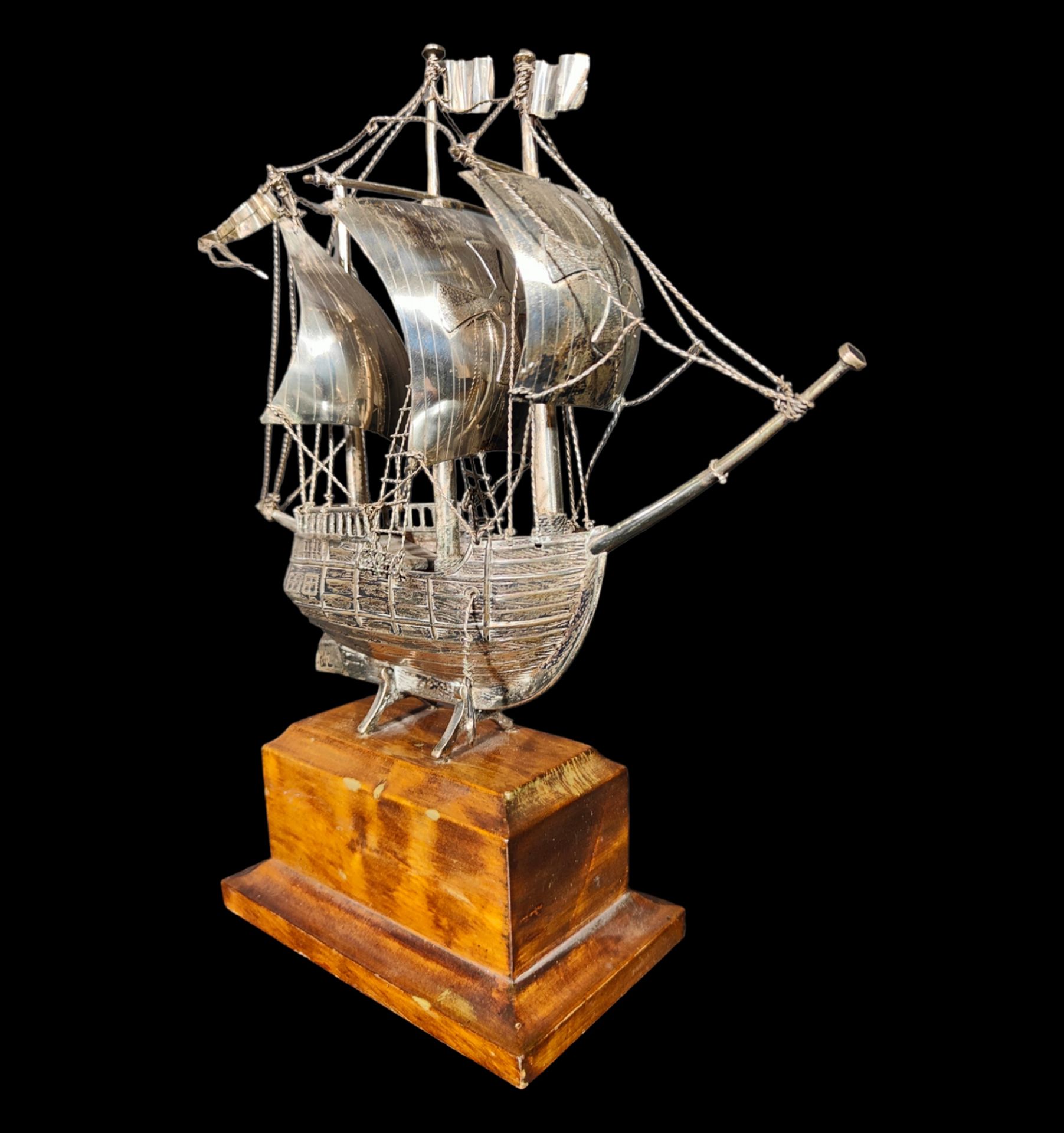 Spanish Galleon in Punched Sterling Silver, 20th century - Image 3 of 3