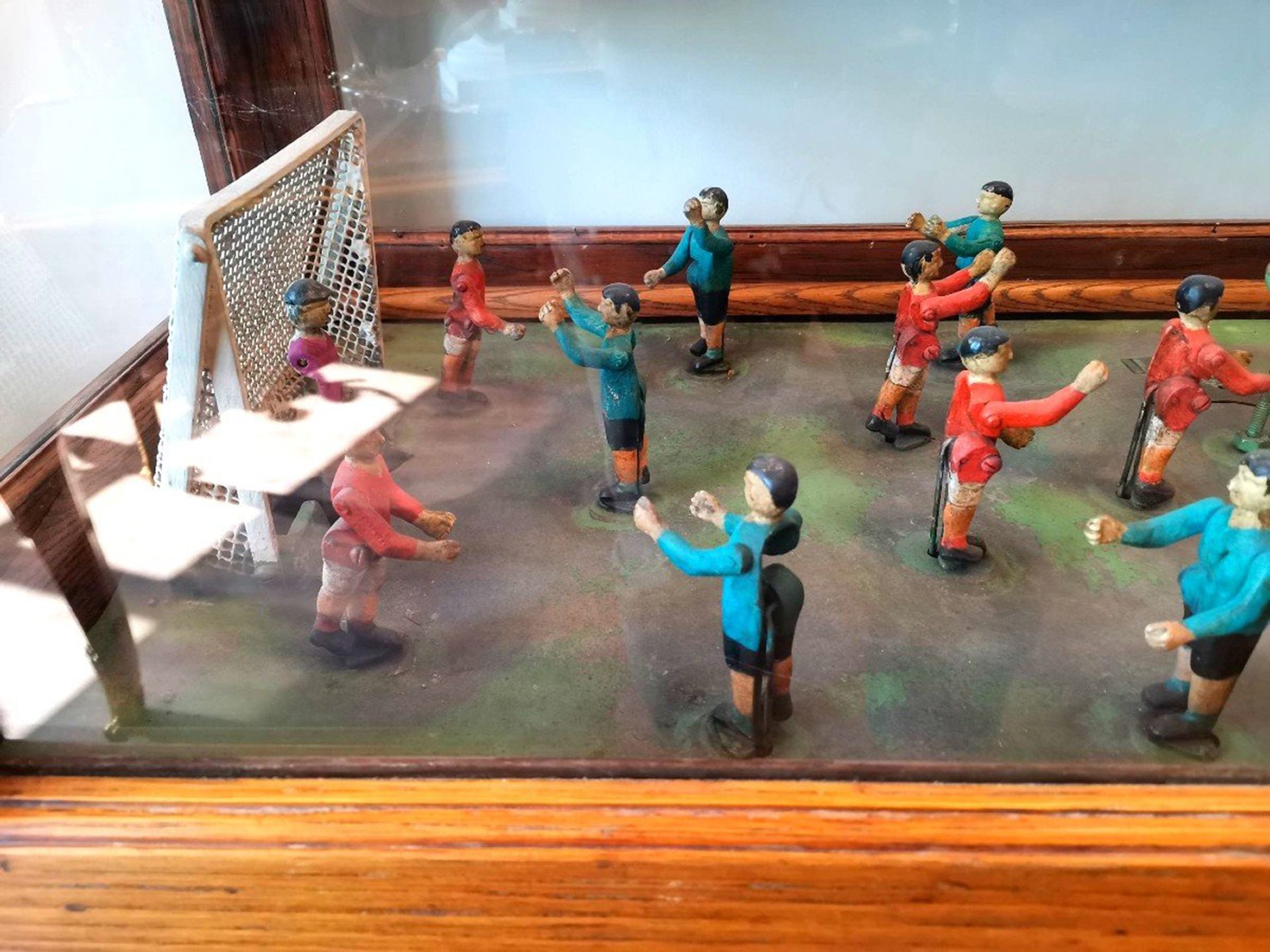 Mechanical football game from the 1930s - Image 7 of 9