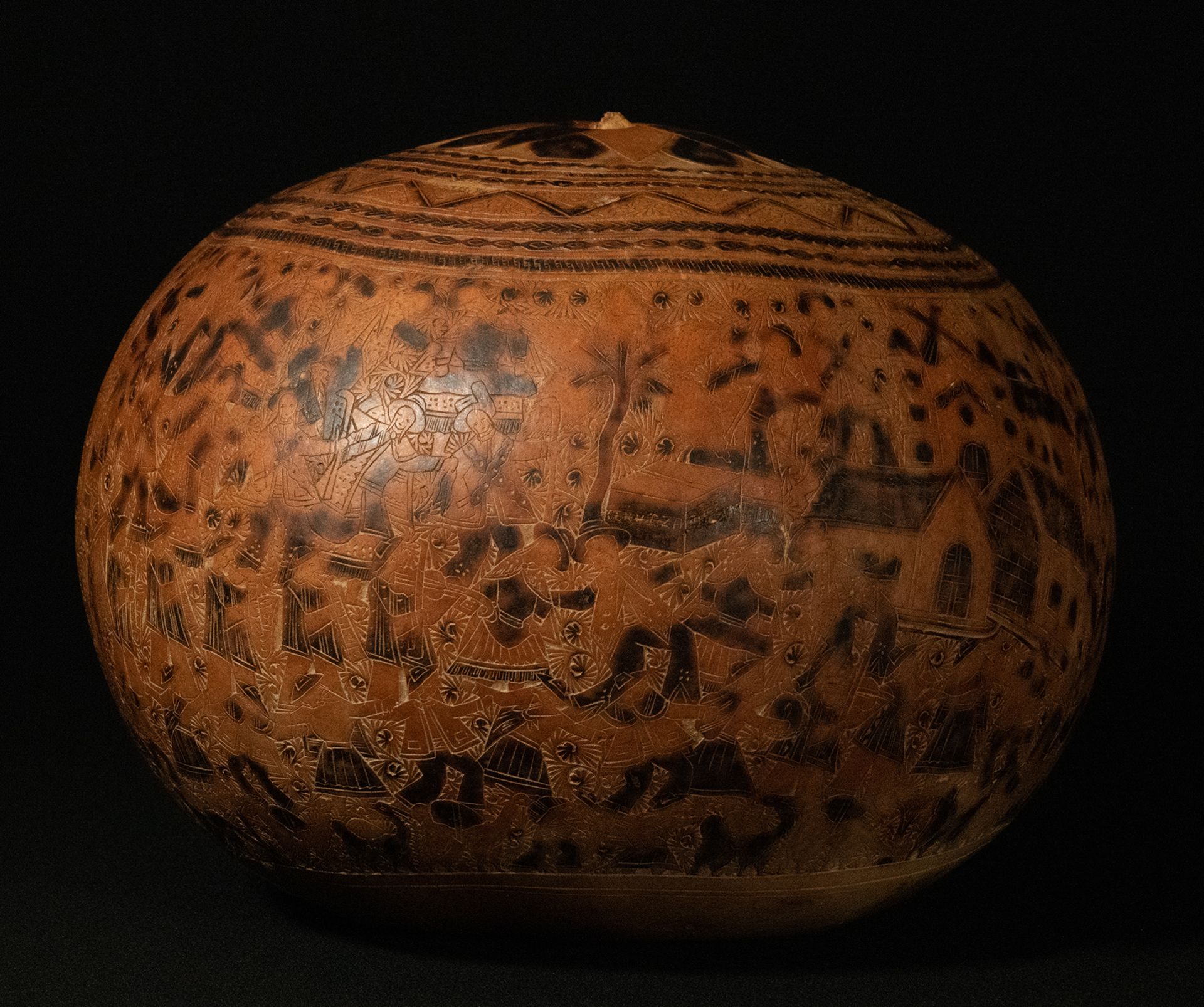 Peruvian carved gourd, 19th century - Image 3 of 4