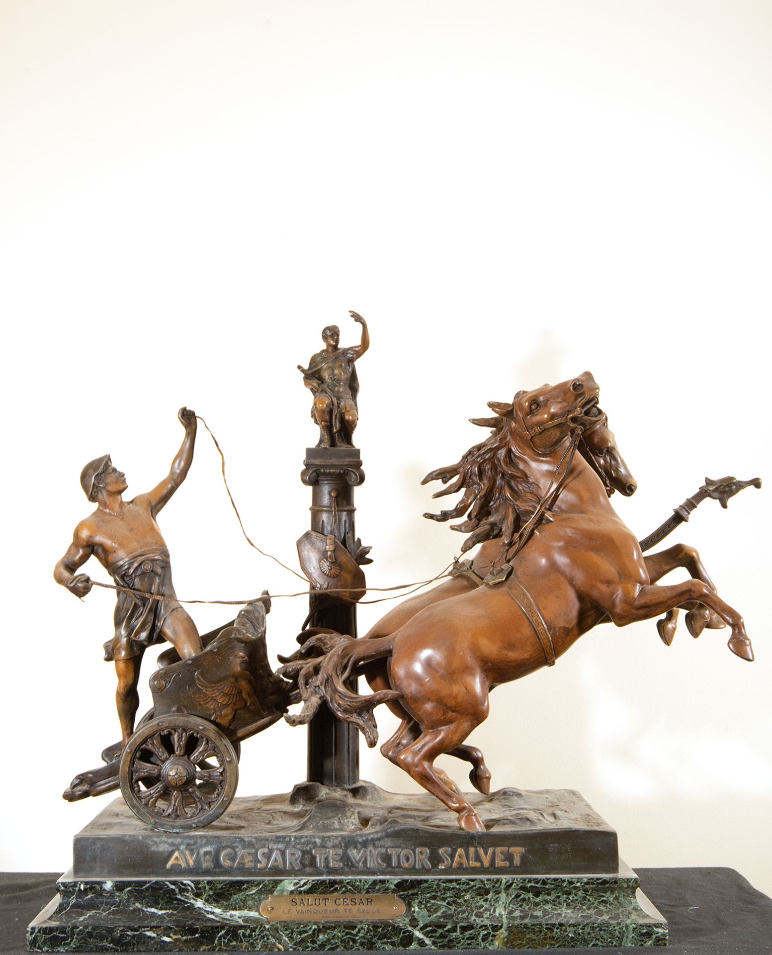 Salut Cesar chariot, 19th-20th century