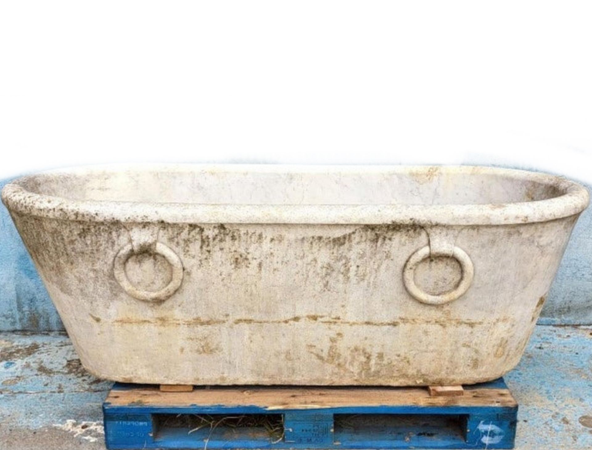 Roman bathtub from the 18th century in Carrara marble, perfect condition - Image 4 of 5
