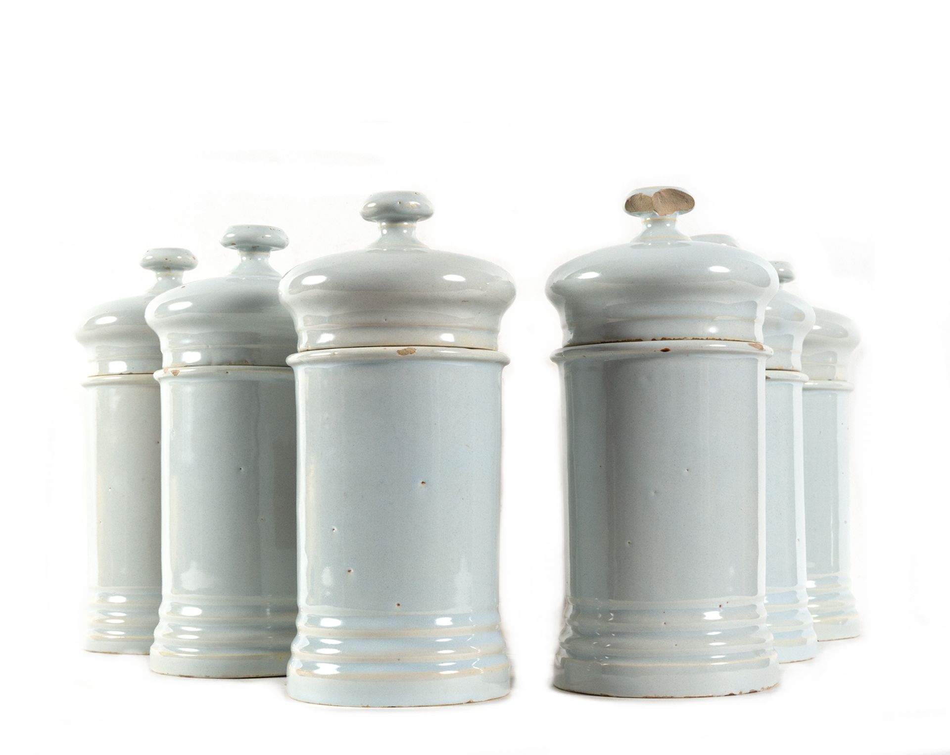 Set of six glazed ceramic pharmacy jars, 19th century - Bild 2 aus 2