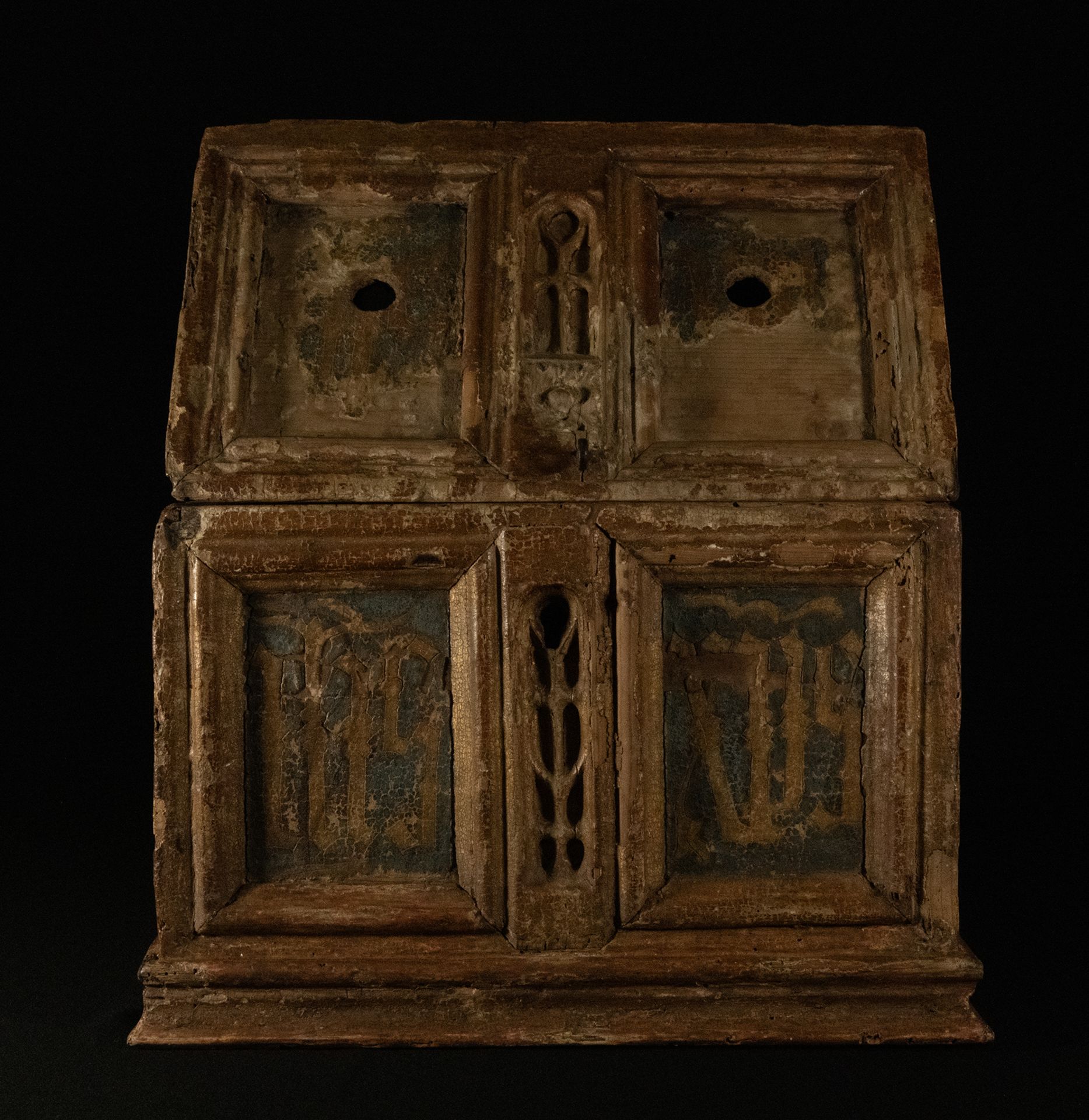 Exceptional Catalan Gothic Casket from the end of the 13th century - beginning of the 14th century, 