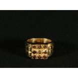 Men's ring in solid 18k gold with 6 brilliant cut Champagne diamonds of 0.25 ct each