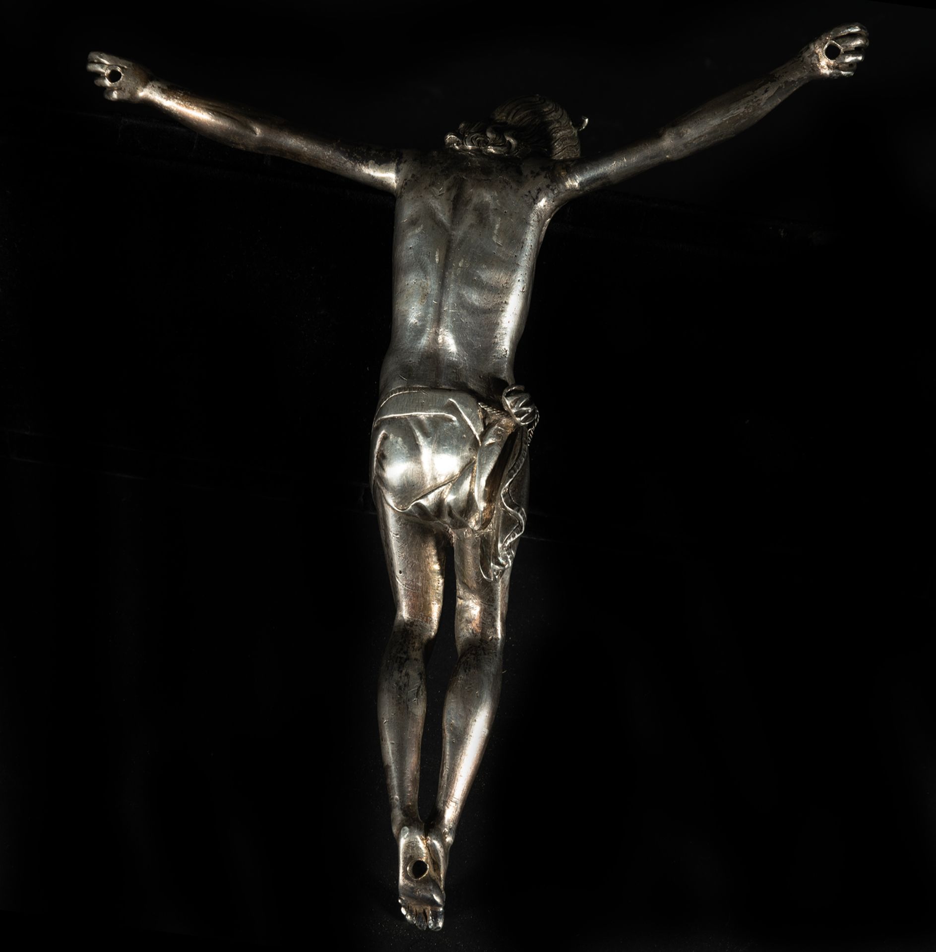 important Great Christ in solid silver weighing 1,100 kg, Italian or Spanish Renaissance school of t - Image 6 of 6