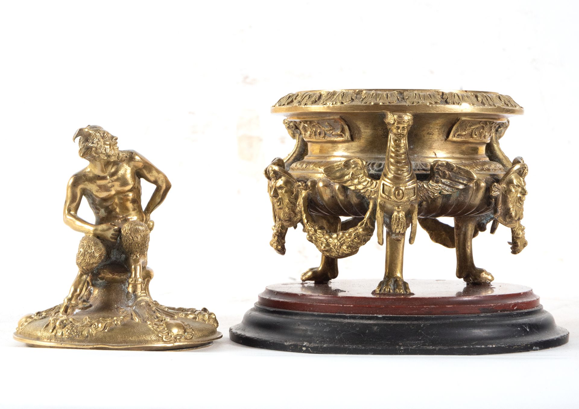 Elegant French Empire mercury-gilt bronze censer, French work from the Napoleon III period - Image 2 of 4