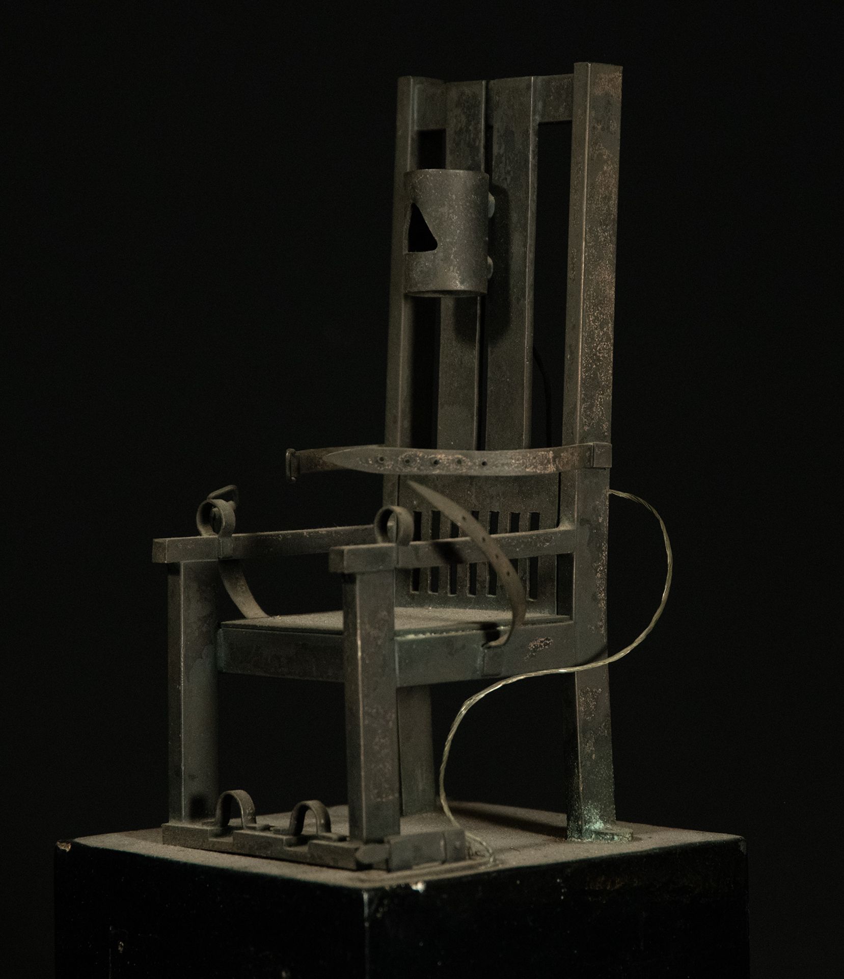 Rare Miniature Electrified Electric Chair, USA, 1950s - Image 3 of 4