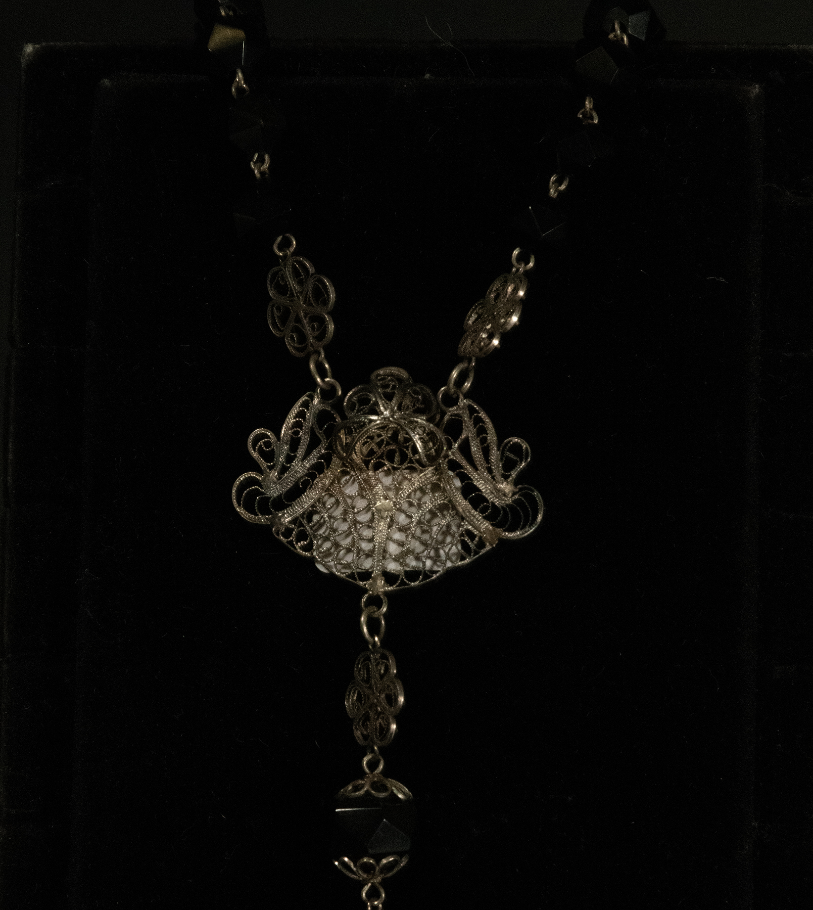 Rosary in faceted Jet beads and silver filigree, 18th century - Image 2 of 2