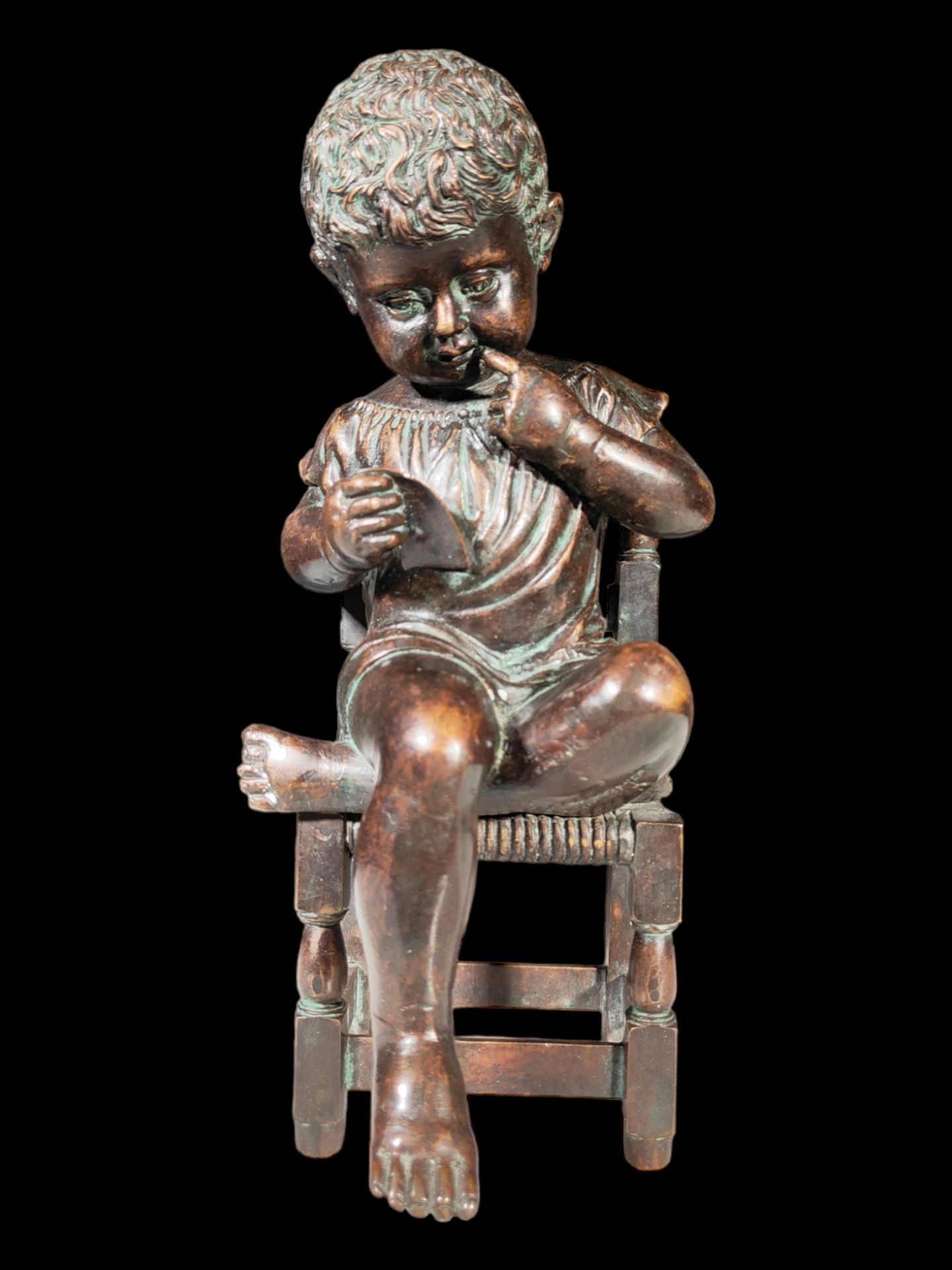 Seated girl in patinated bronze, 19th century