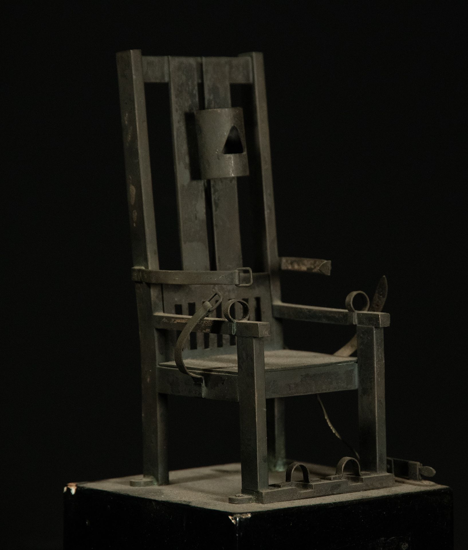 Rare Miniature Electrified Electric Chair, USA, 1950s - Image 2 of 4