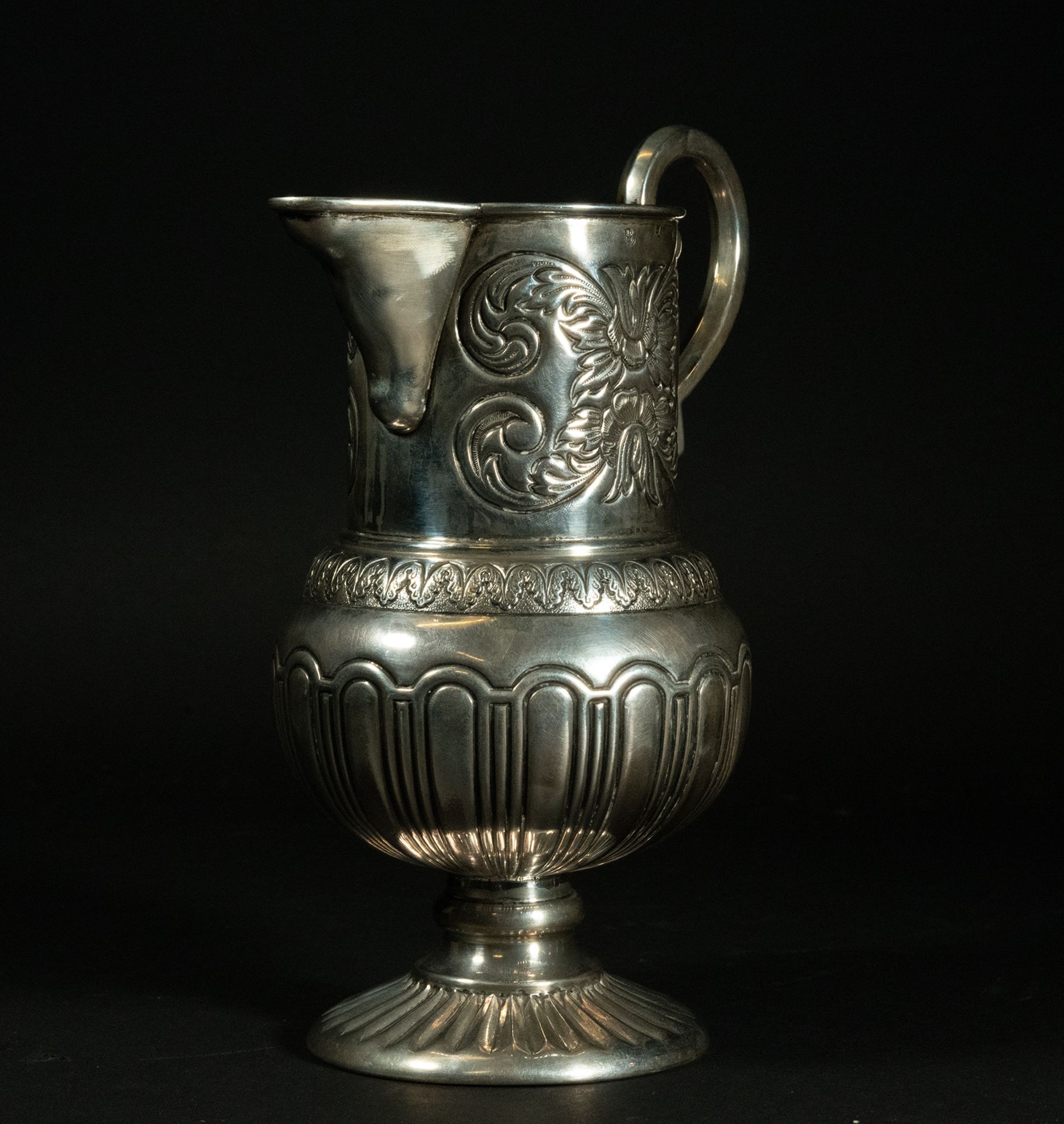 Spanish solid silver jug from the 18th century - Image 2 of 4