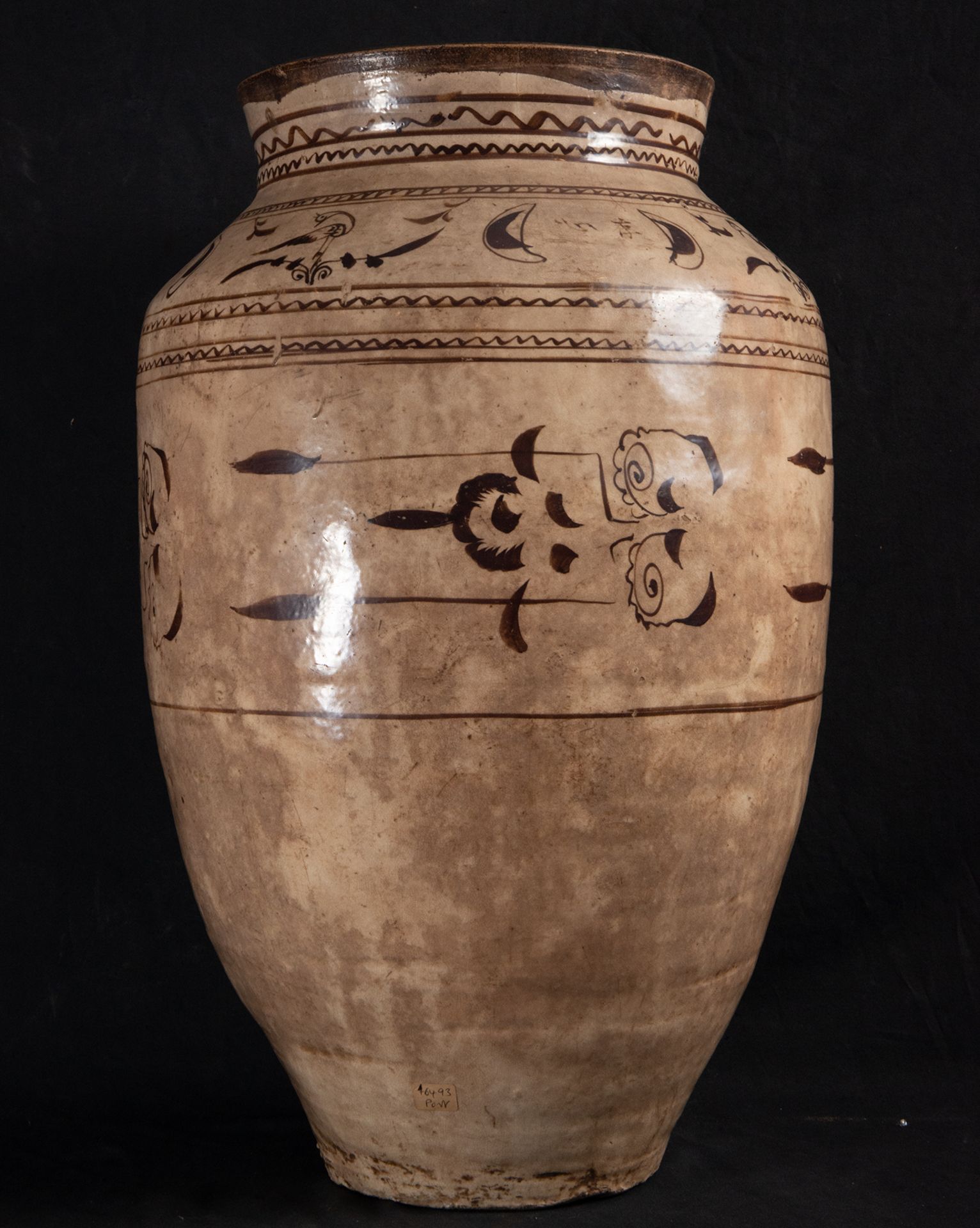 Important Chinese Yuan Vase in Glazed Ceramic (1279 to 1368 AD) - Image 2 of 5